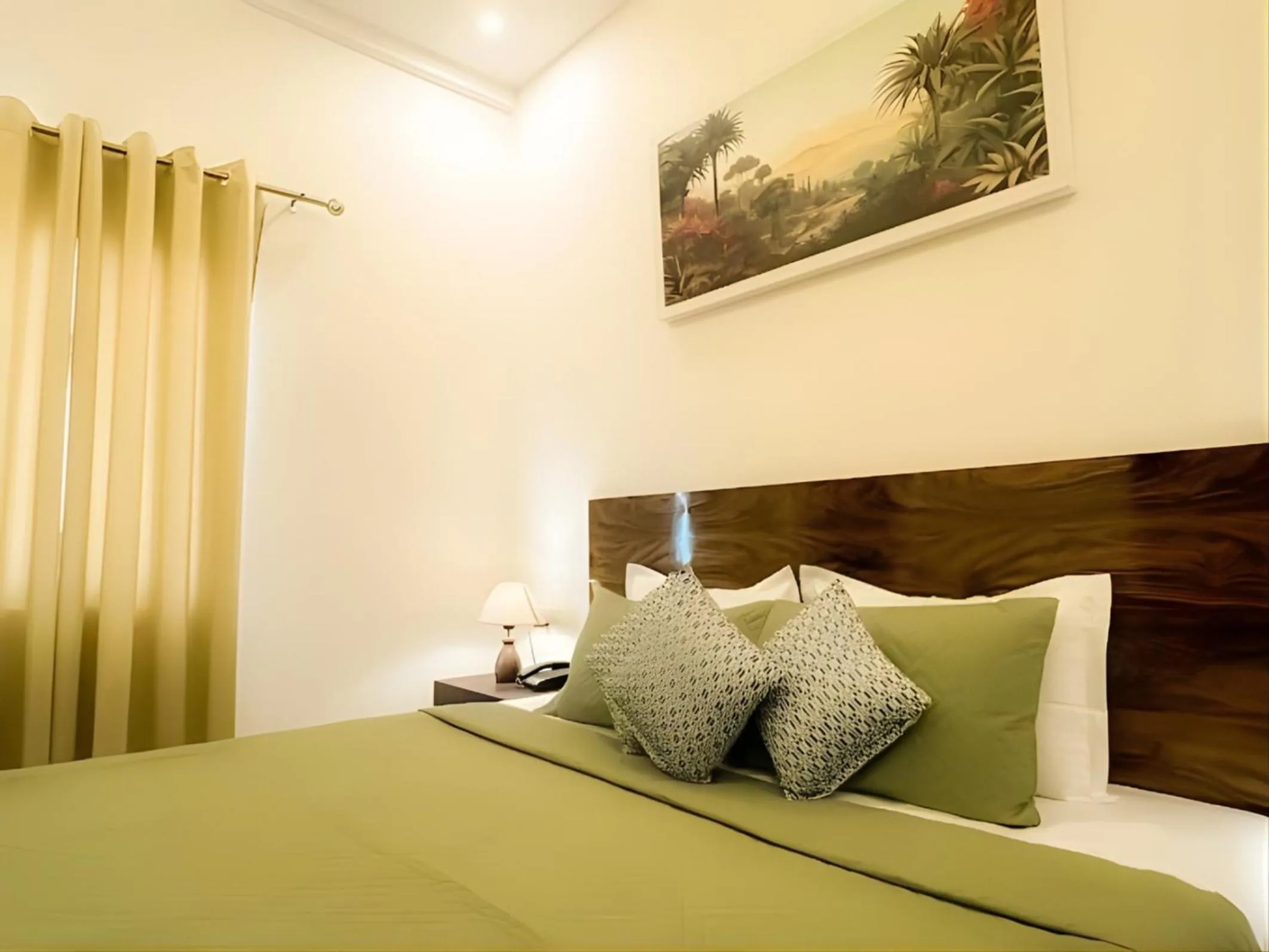 Bed in Hotel Vrinda Sarovar