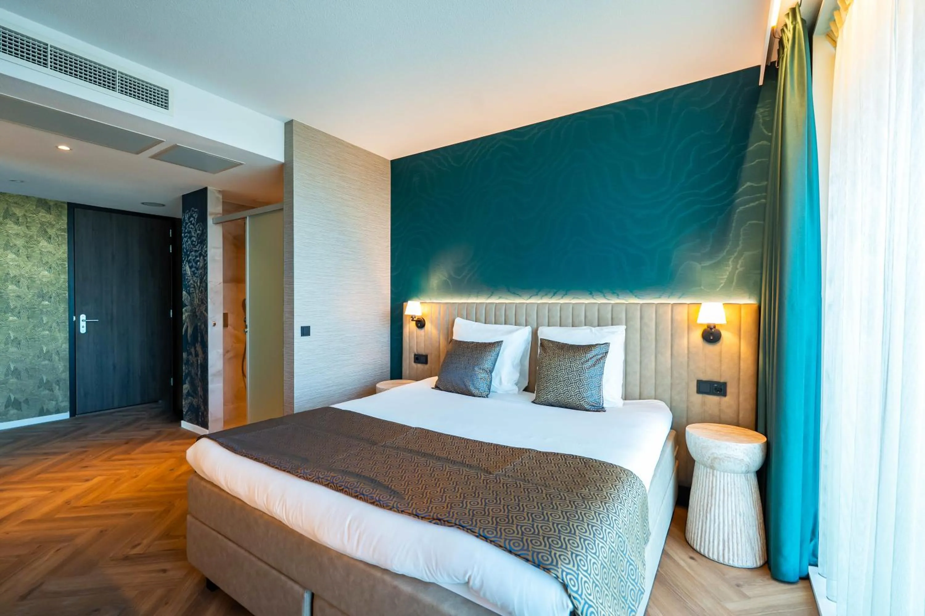 Bedroom, Bed in OZO Hotels De President Amsterdam Schiphol Airport