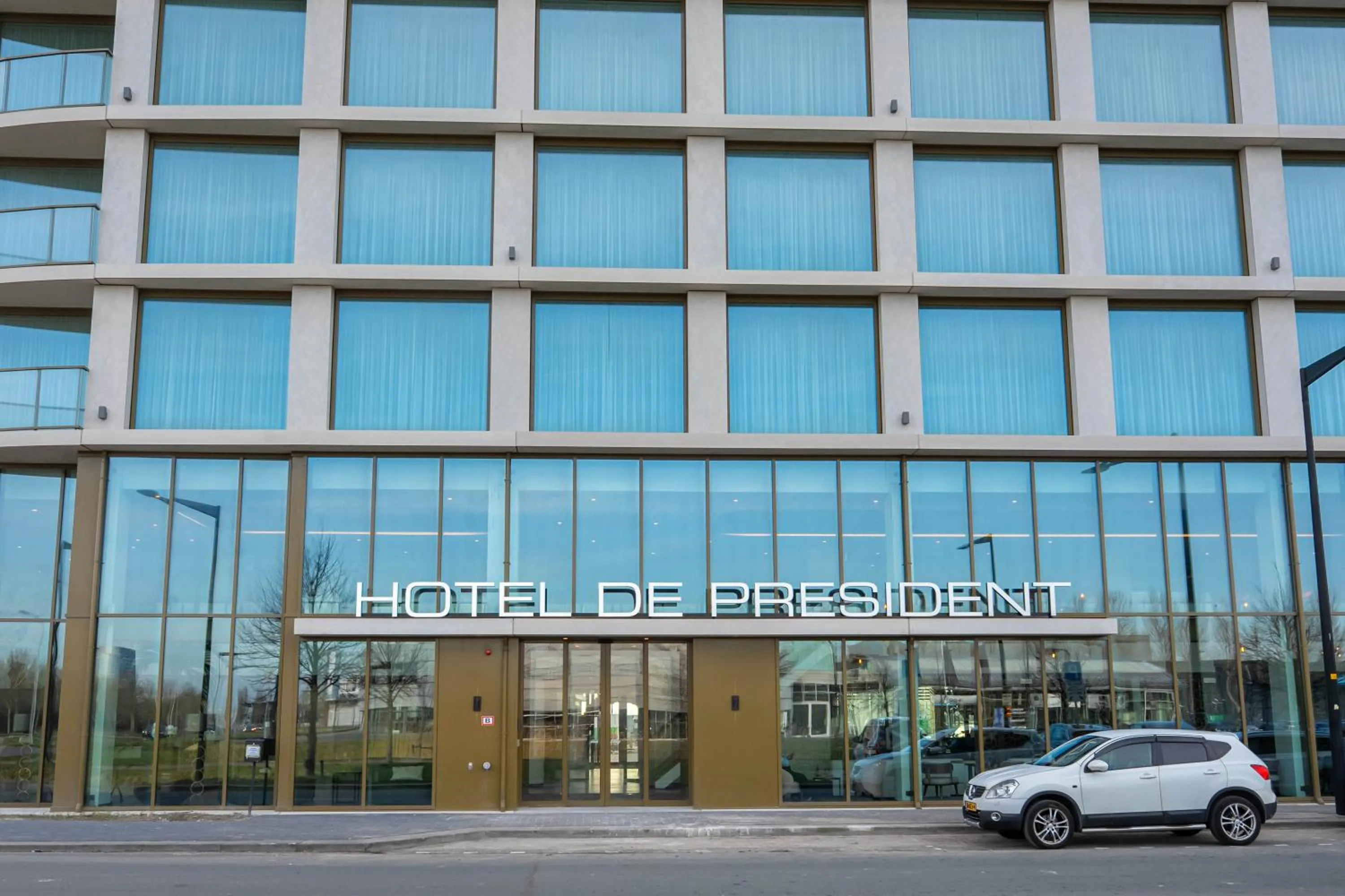 Property building in OZO Hotels De President Amsterdam Schiphol Airport