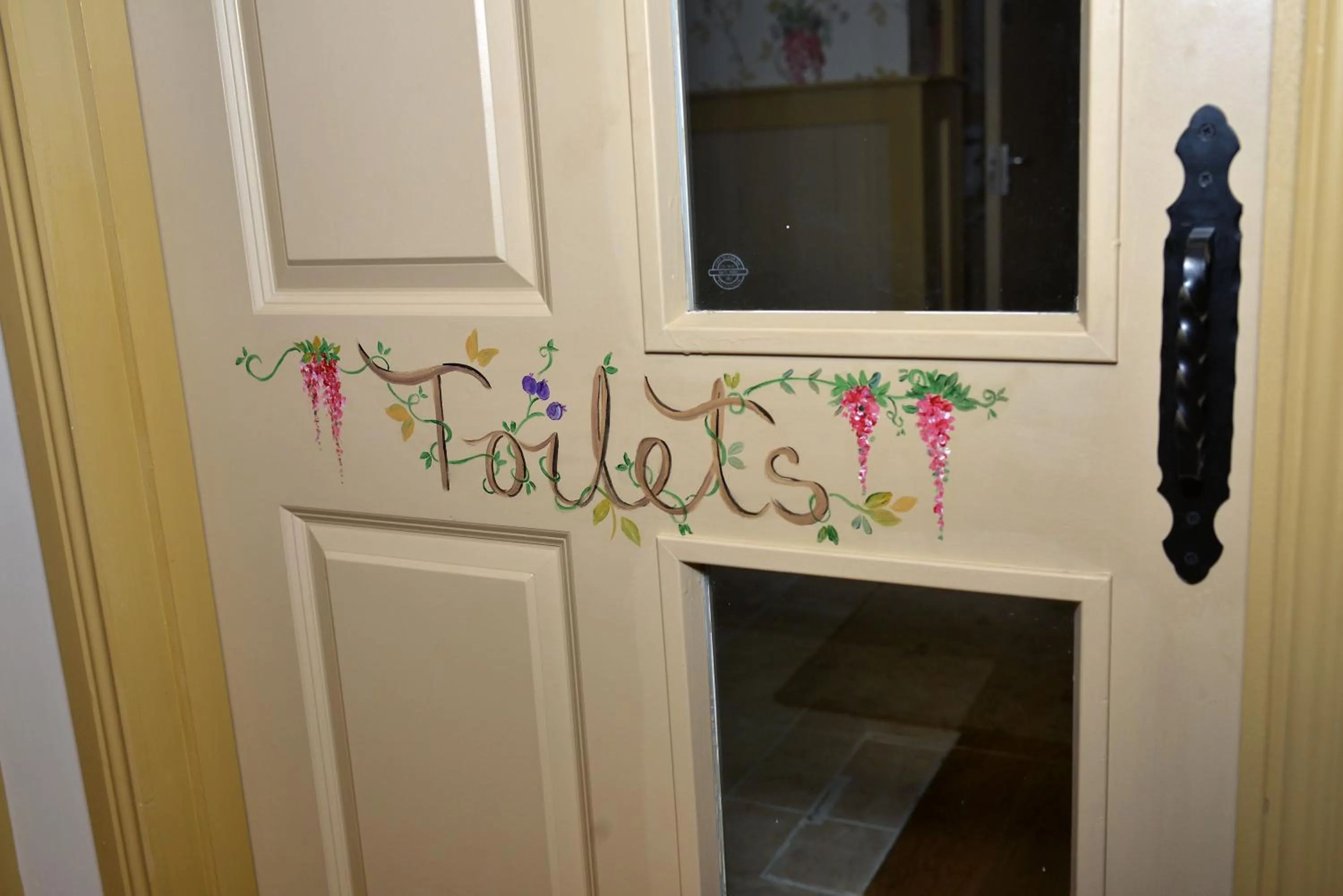 Dulrush Lodge Guest House, Restaurant and Self-Catering