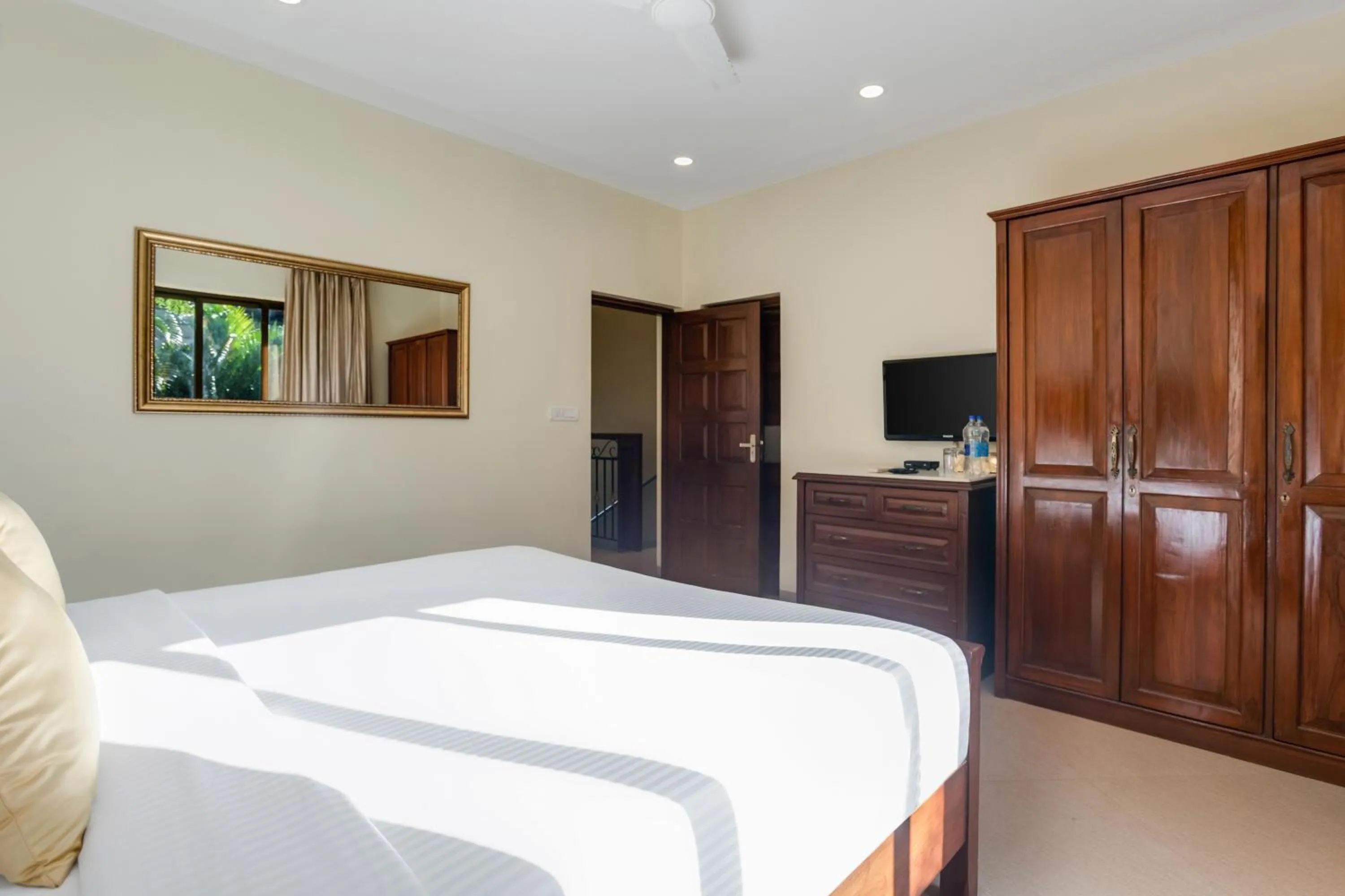 Bedroom, Bed in Seashell Suites and Villas- Candolim Goa