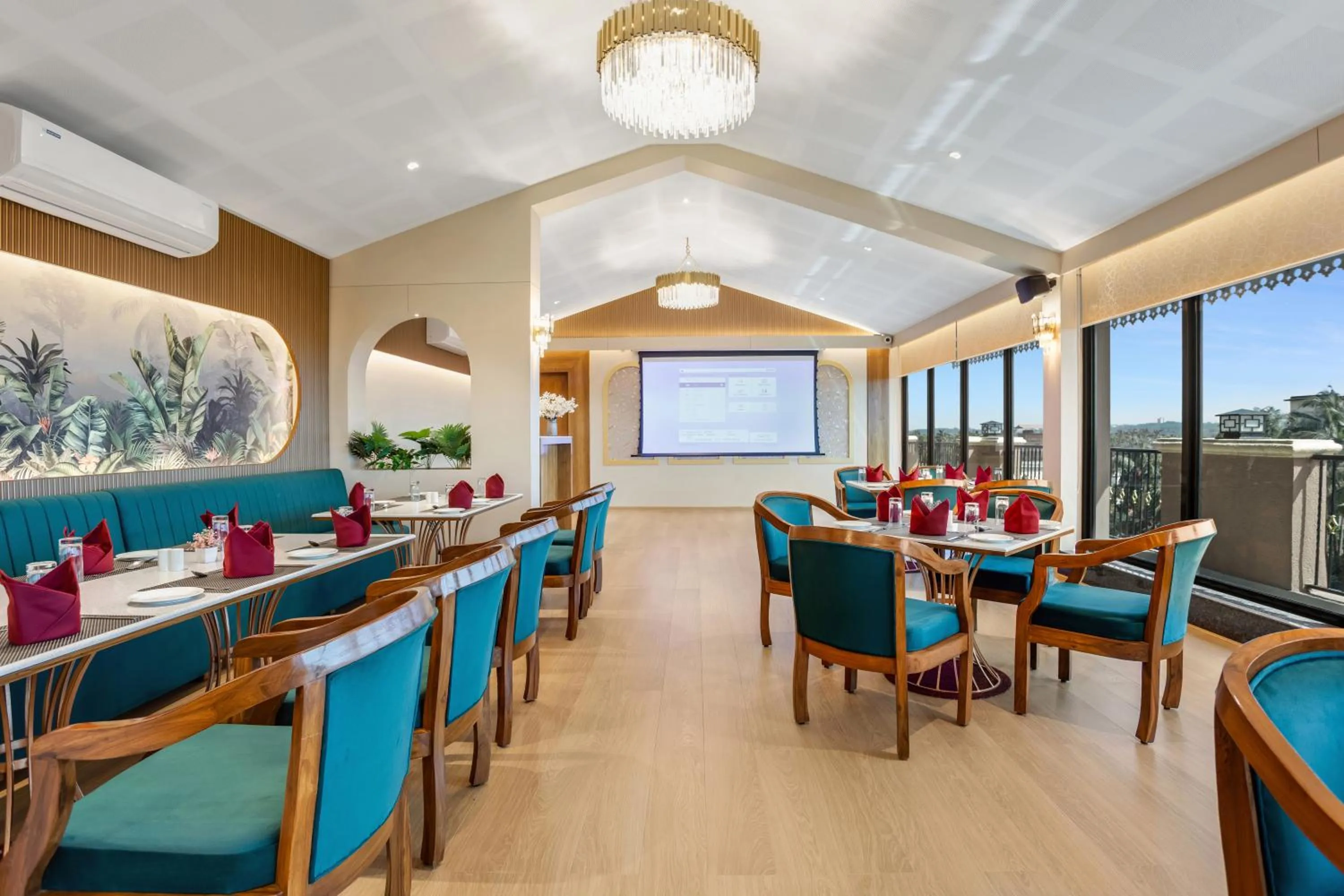 Restaurant/places to eat in Seashell Suites and Villas- Candolim Goa