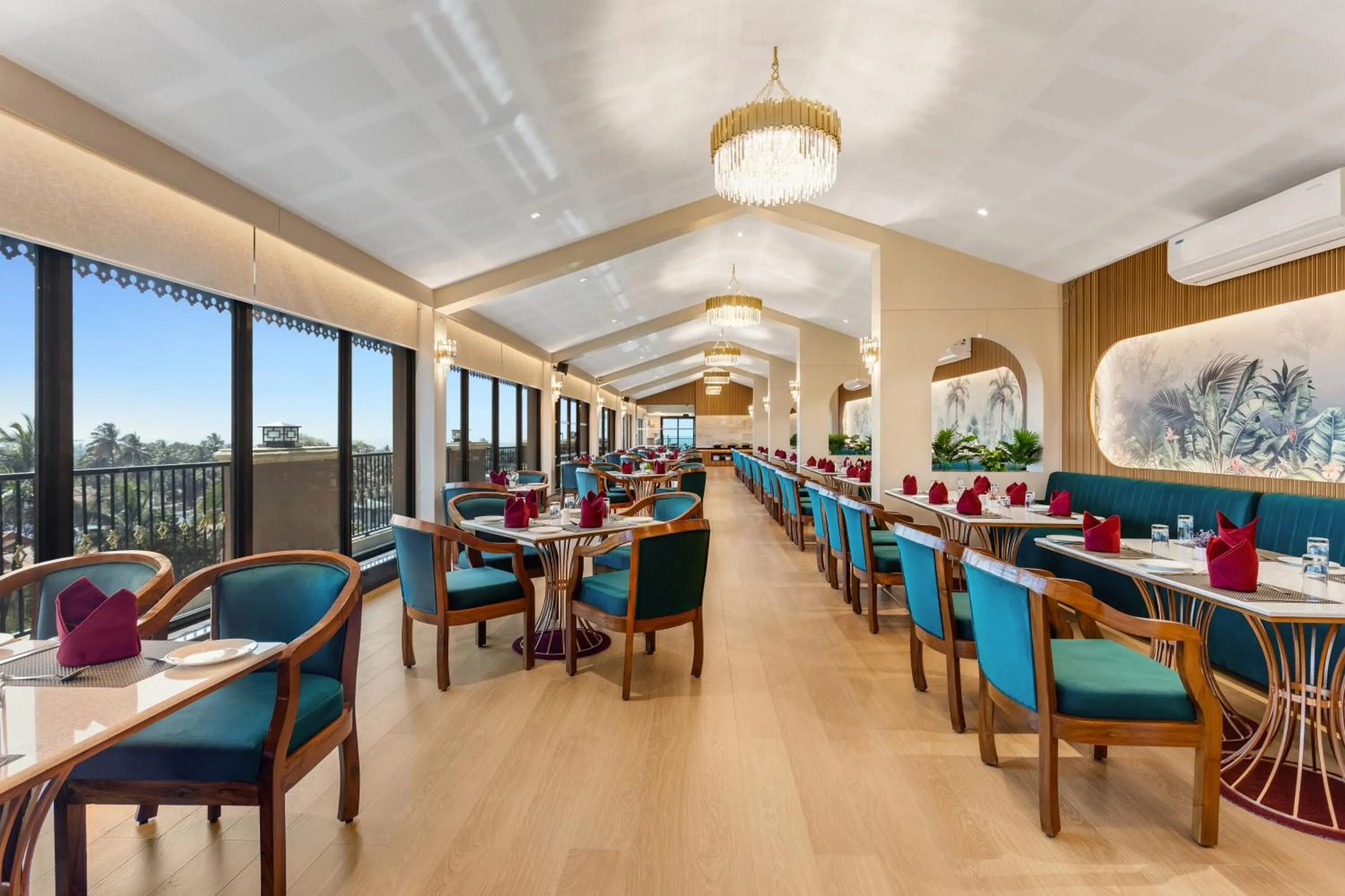 Restaurant/places to eat in Seashell Suites and Villas- Candolim Goa