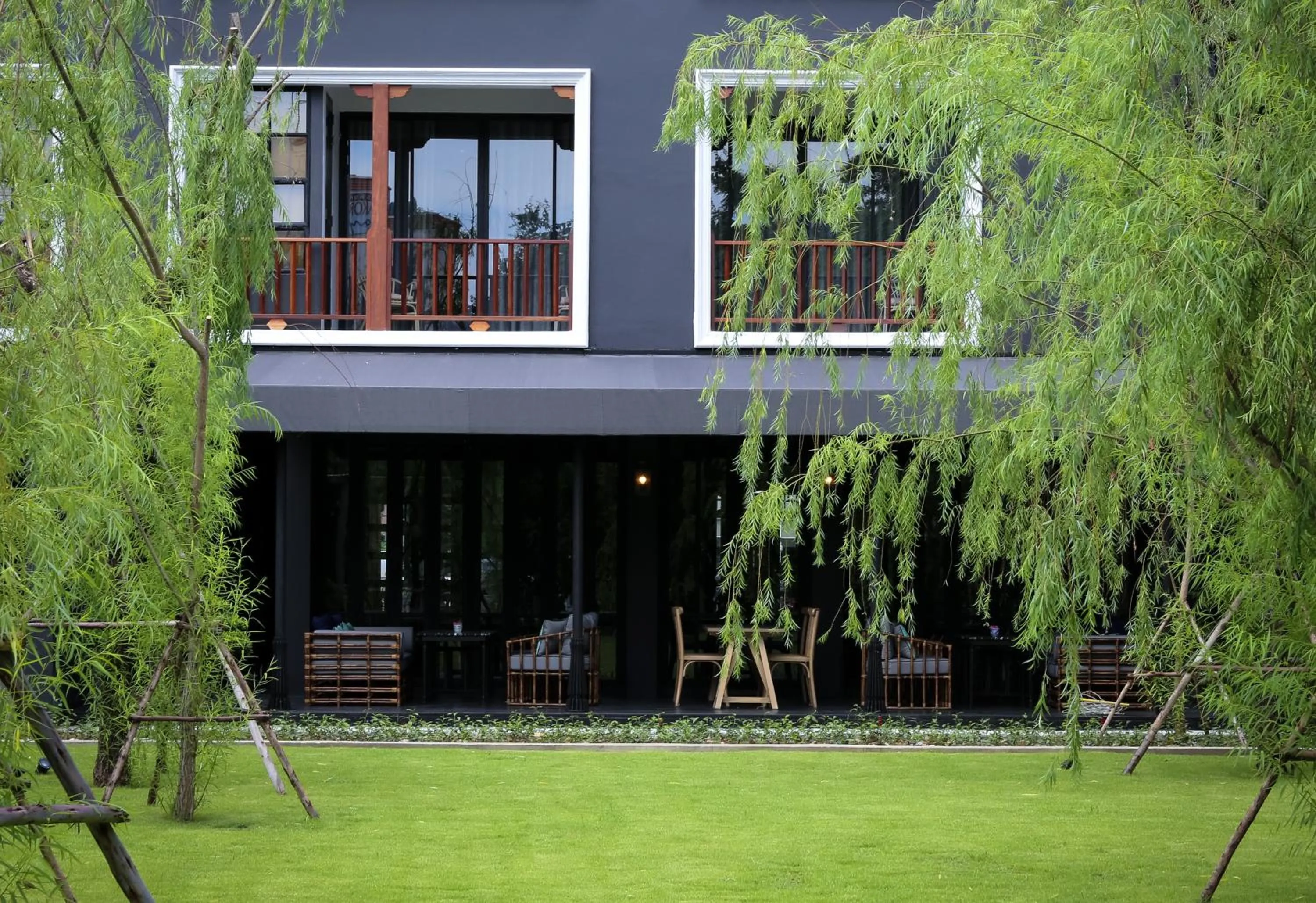 Restaurant/places to eat in Hotel Ping Silhouette