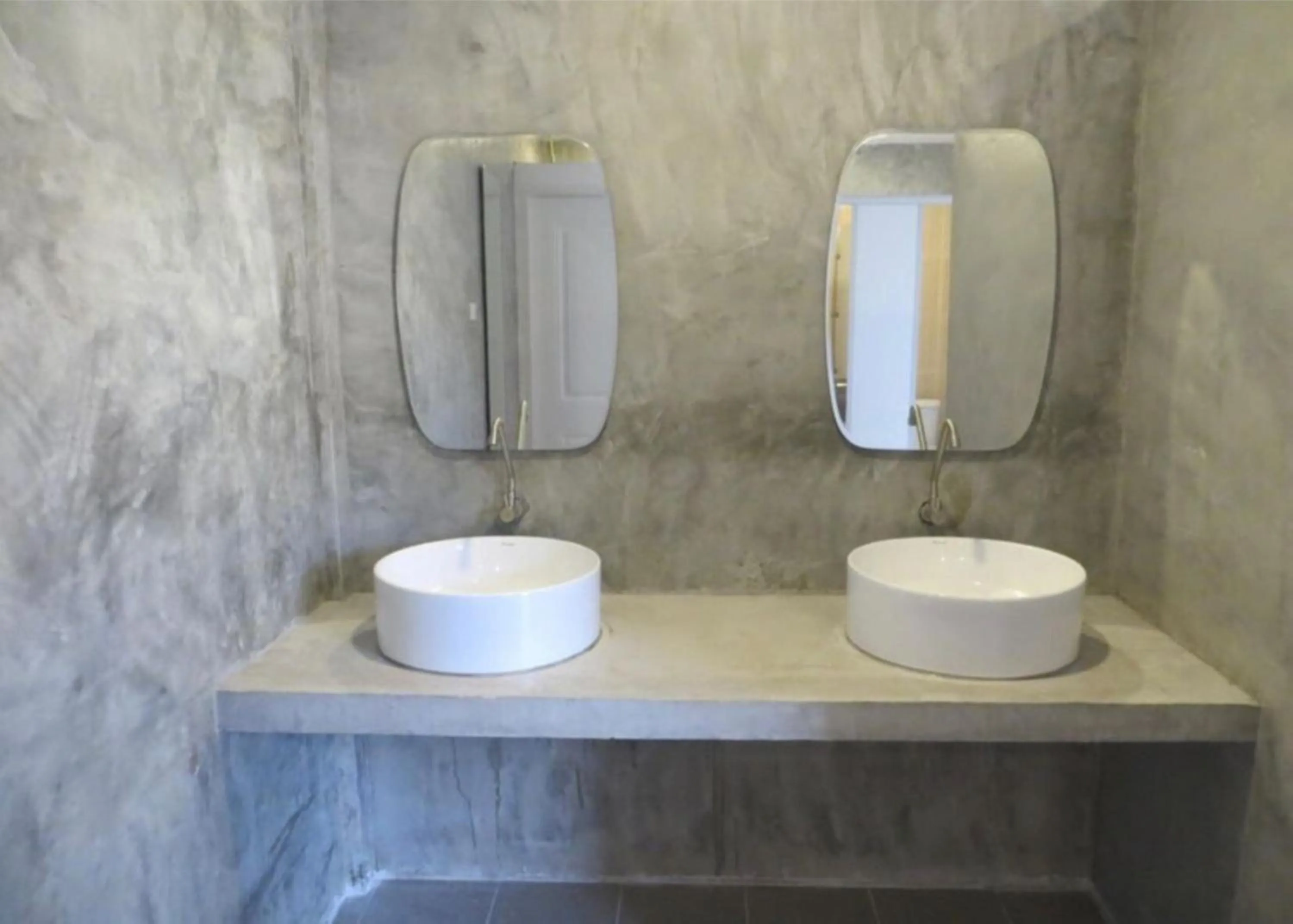 Bathroom in Non Du Lay Guesthouse