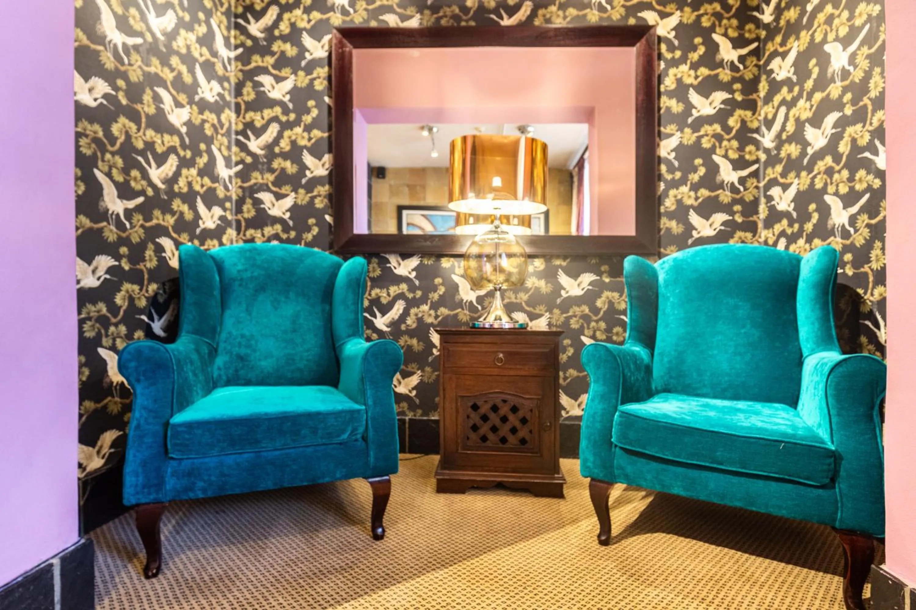 Lounge or bar in Cape Town Lodge Hotel