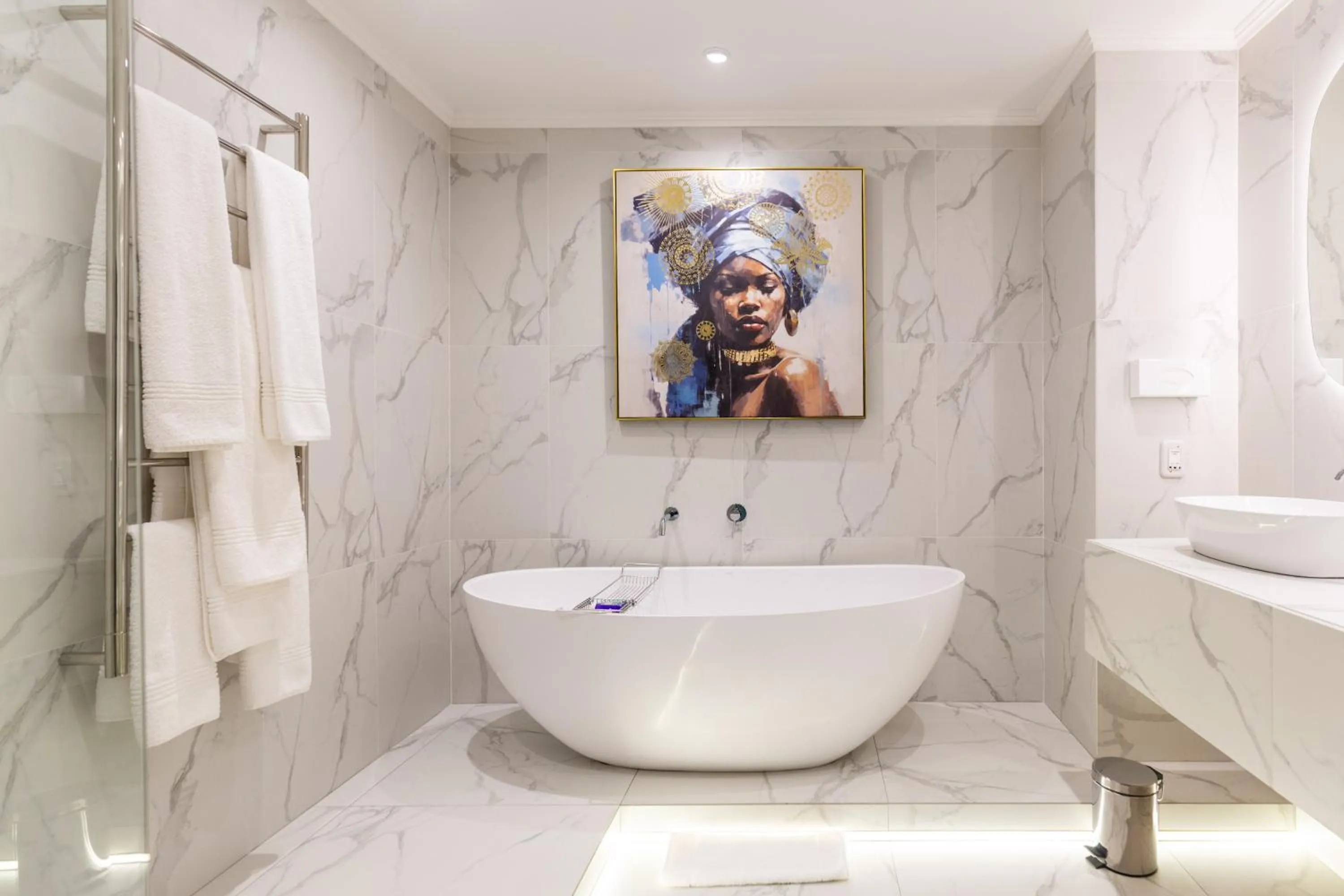 Bathroom in Cape Town Lodge Hotel