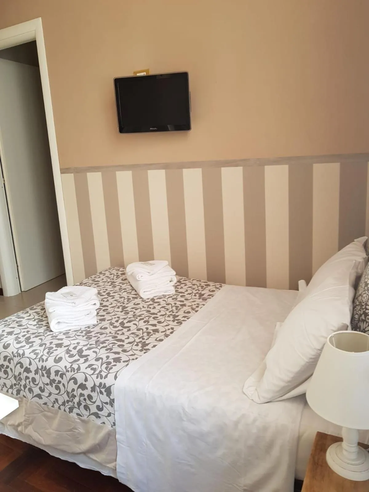 Bed in Morgagni House