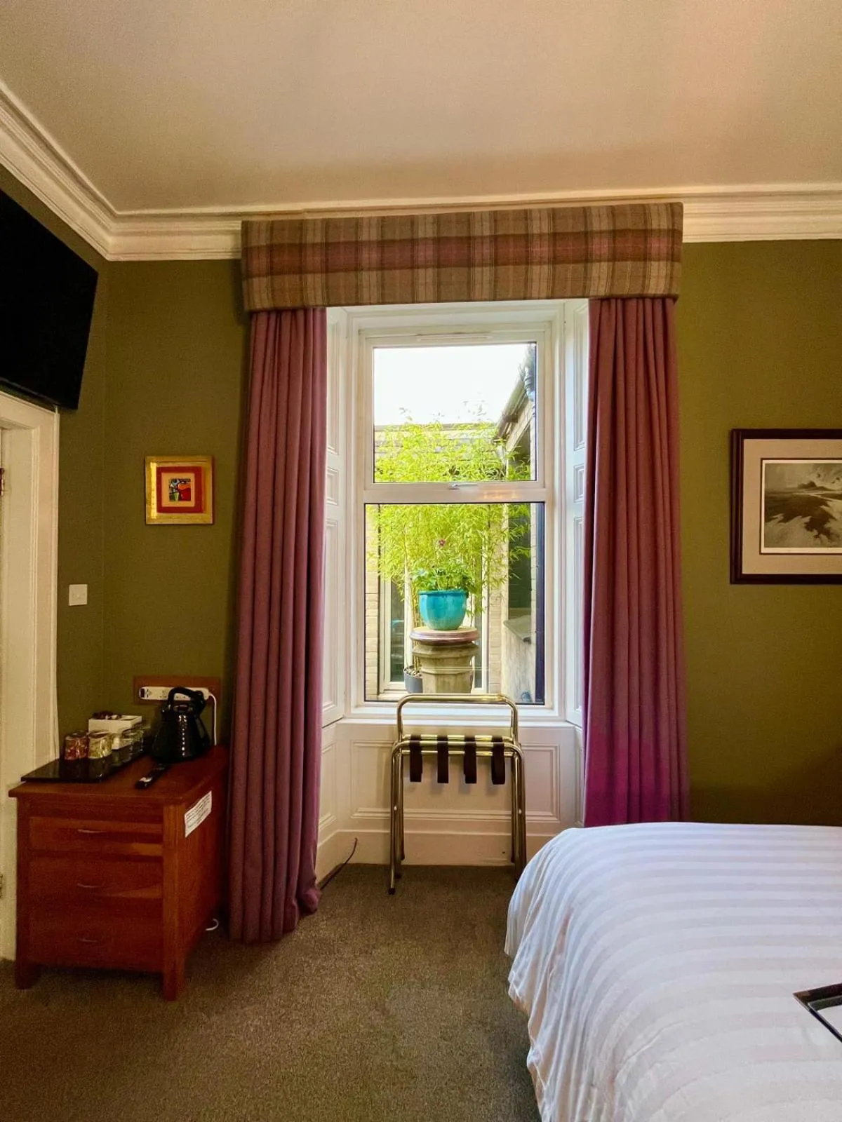 Bedroom, Bed in Ravenswood Guest House