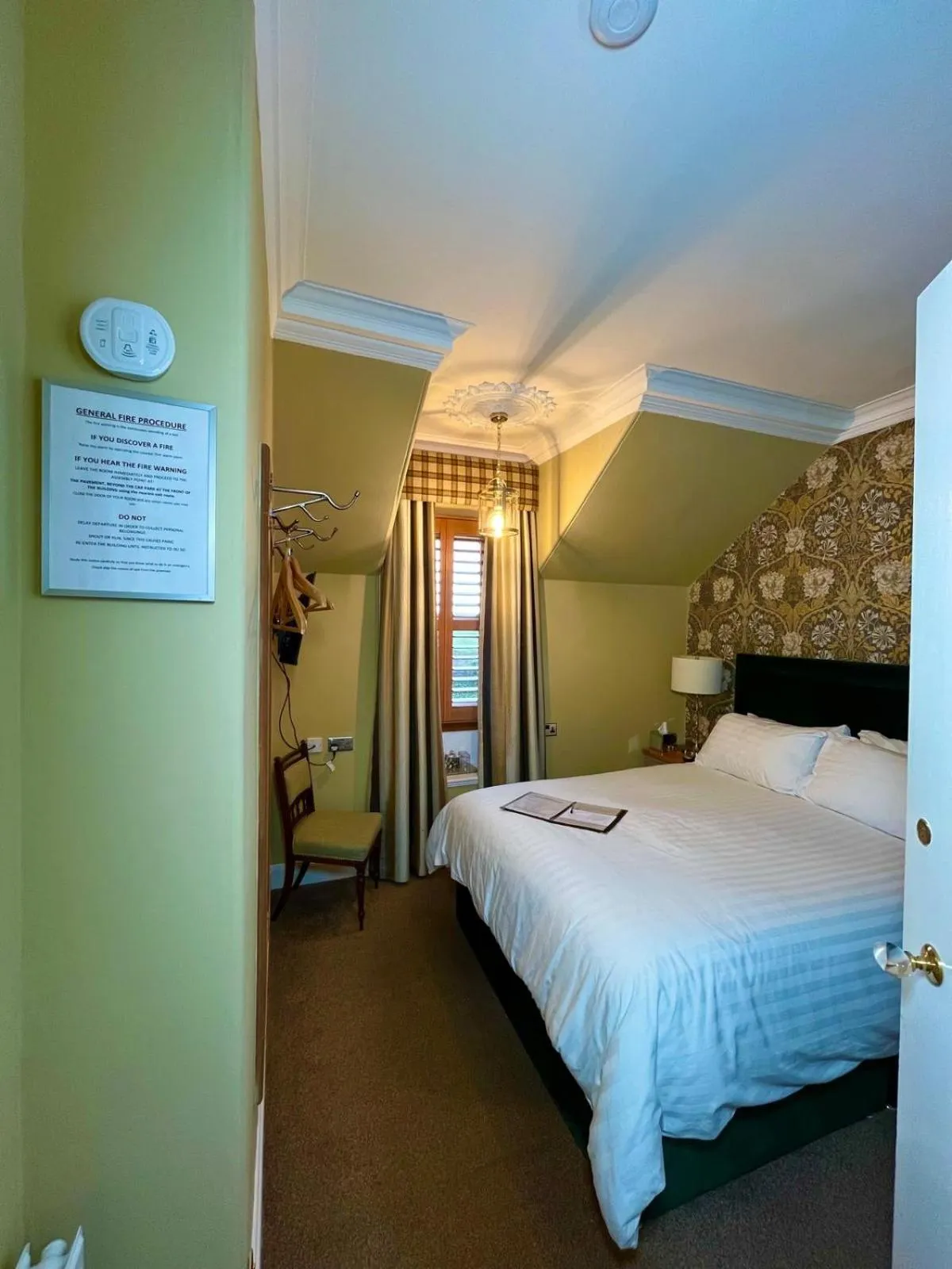 Bedroom, Bed in Ravenswood Guest House