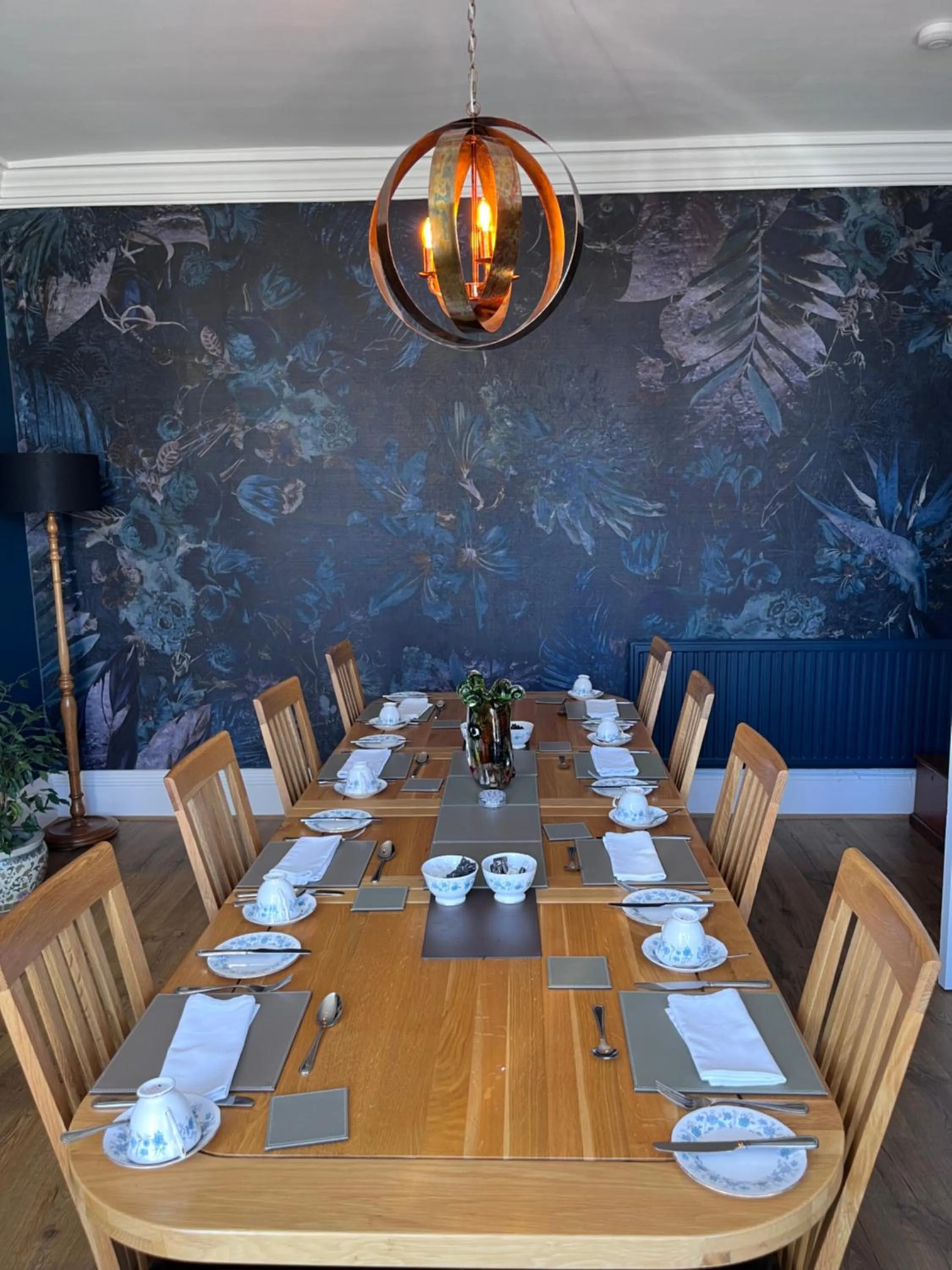 Dining area in Ravenswood Guest House