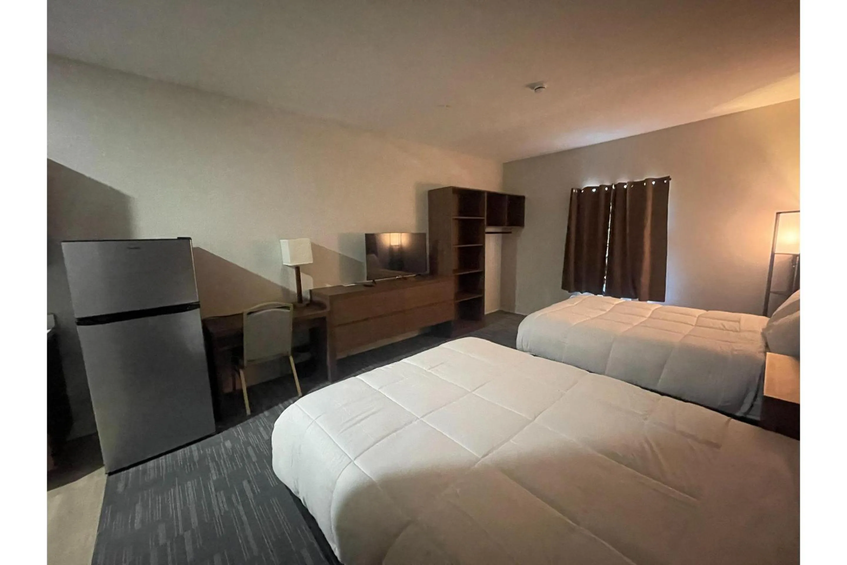 Bedroom, Bed in Hotel O Efficiency De Luxe Near Lake Charles Sulphur