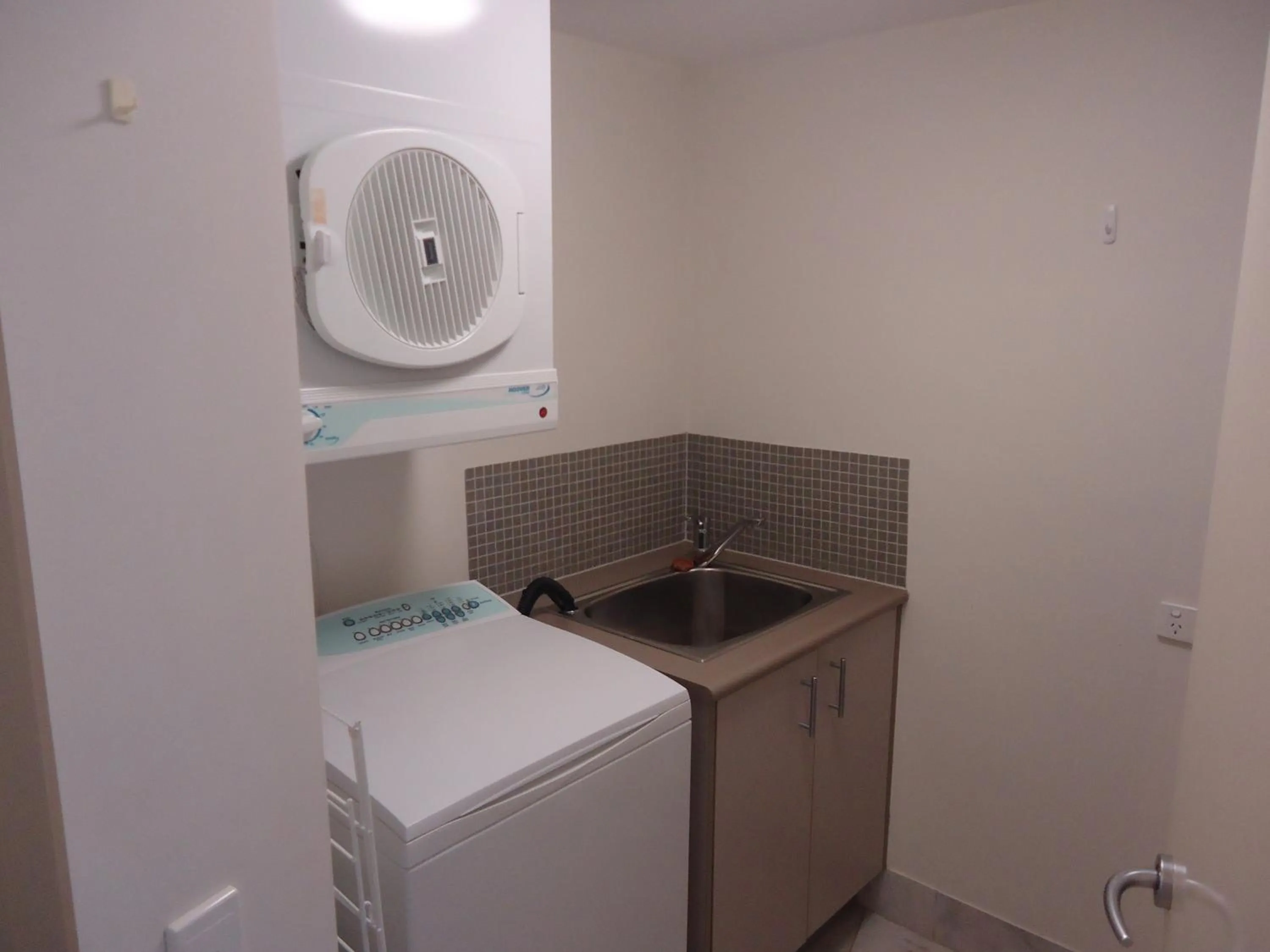 Photo of the whole room in The Waterford Prestige Apartments