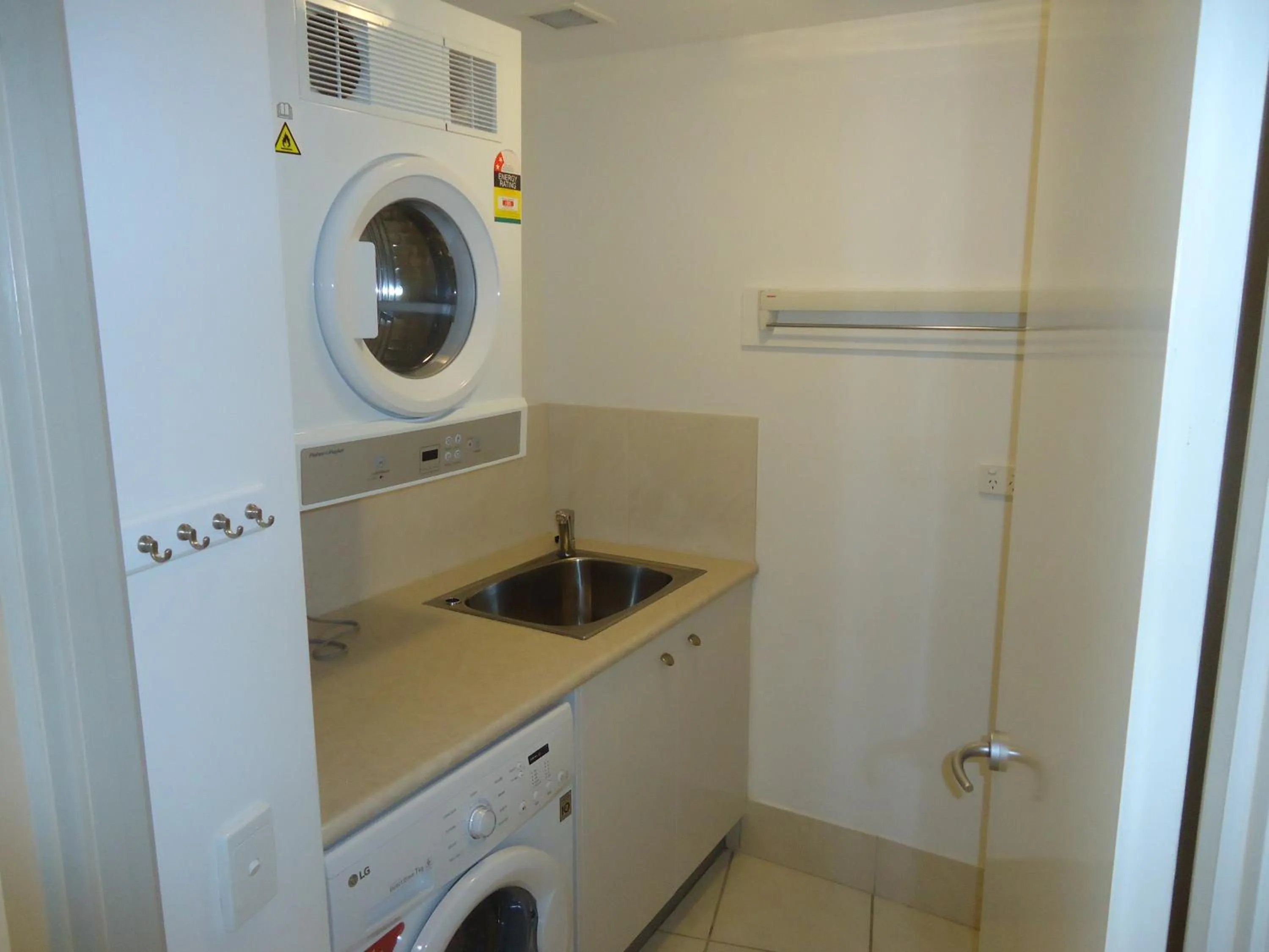 Photo of the whole room in The Waterford Prestige Apartments