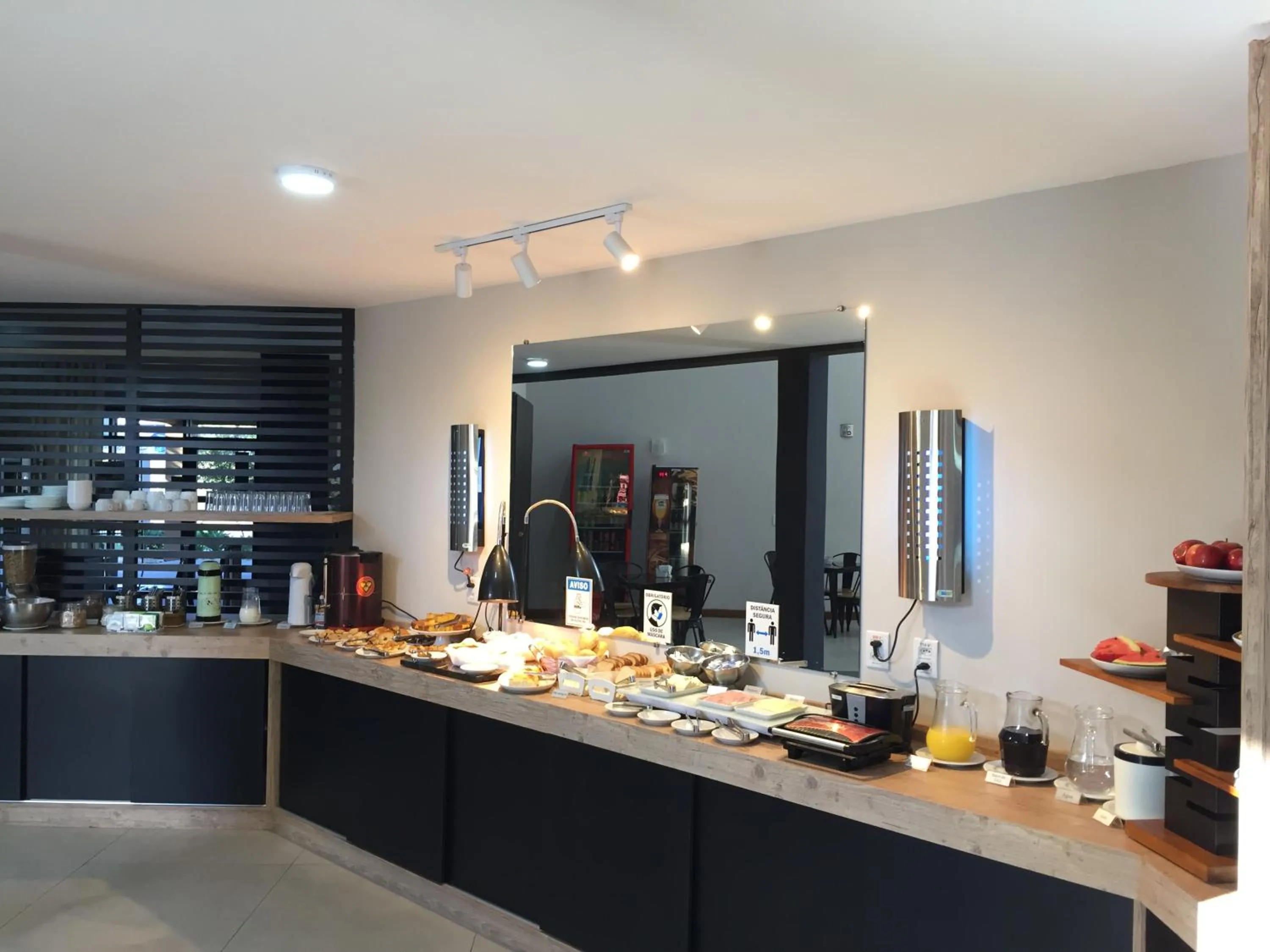 Breakfast in Cegil Hotel Boulevard