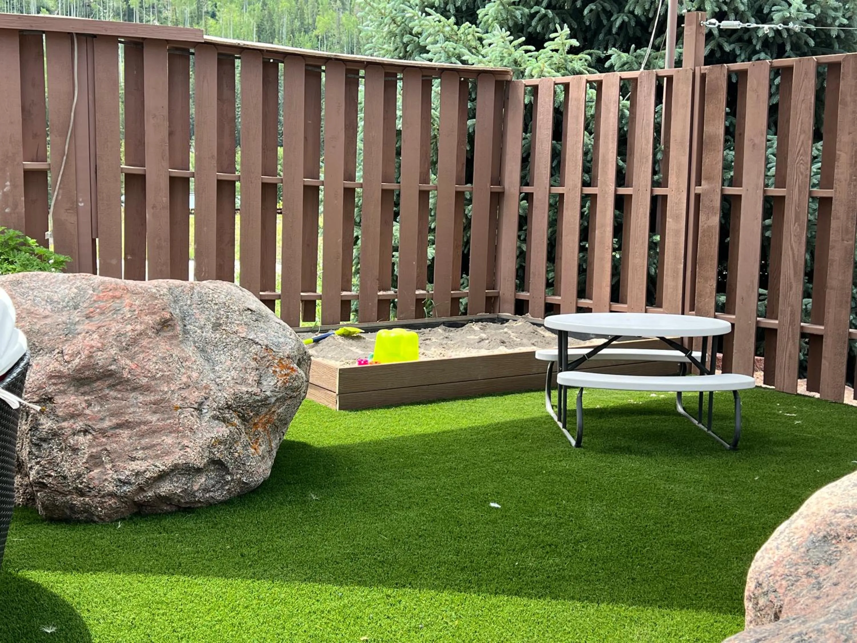Swimming pool in Vail Run Resort