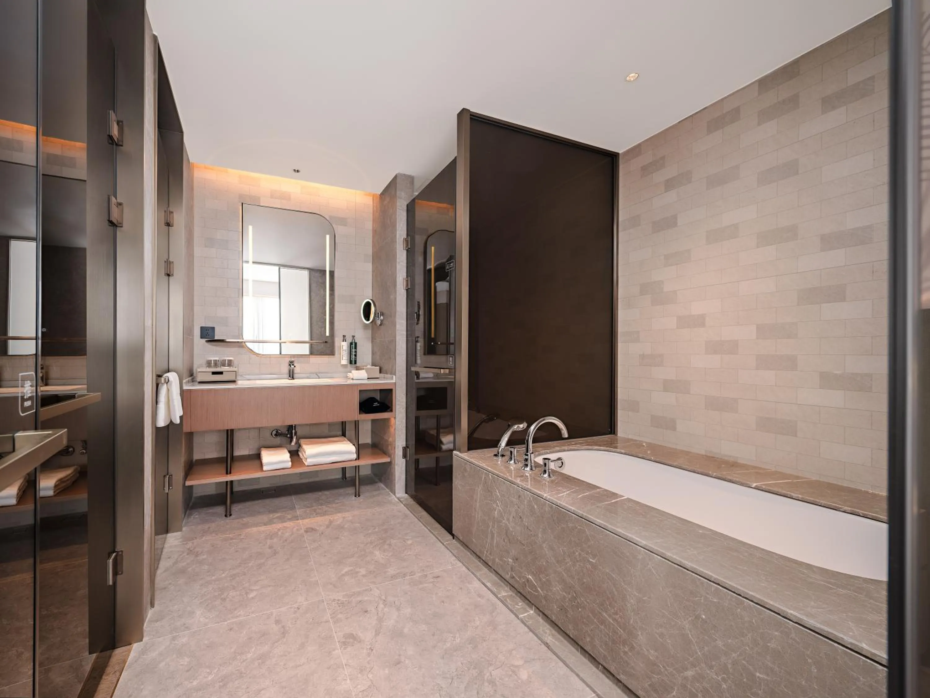 Hilton Garden Inn Chengdu East Railway Station