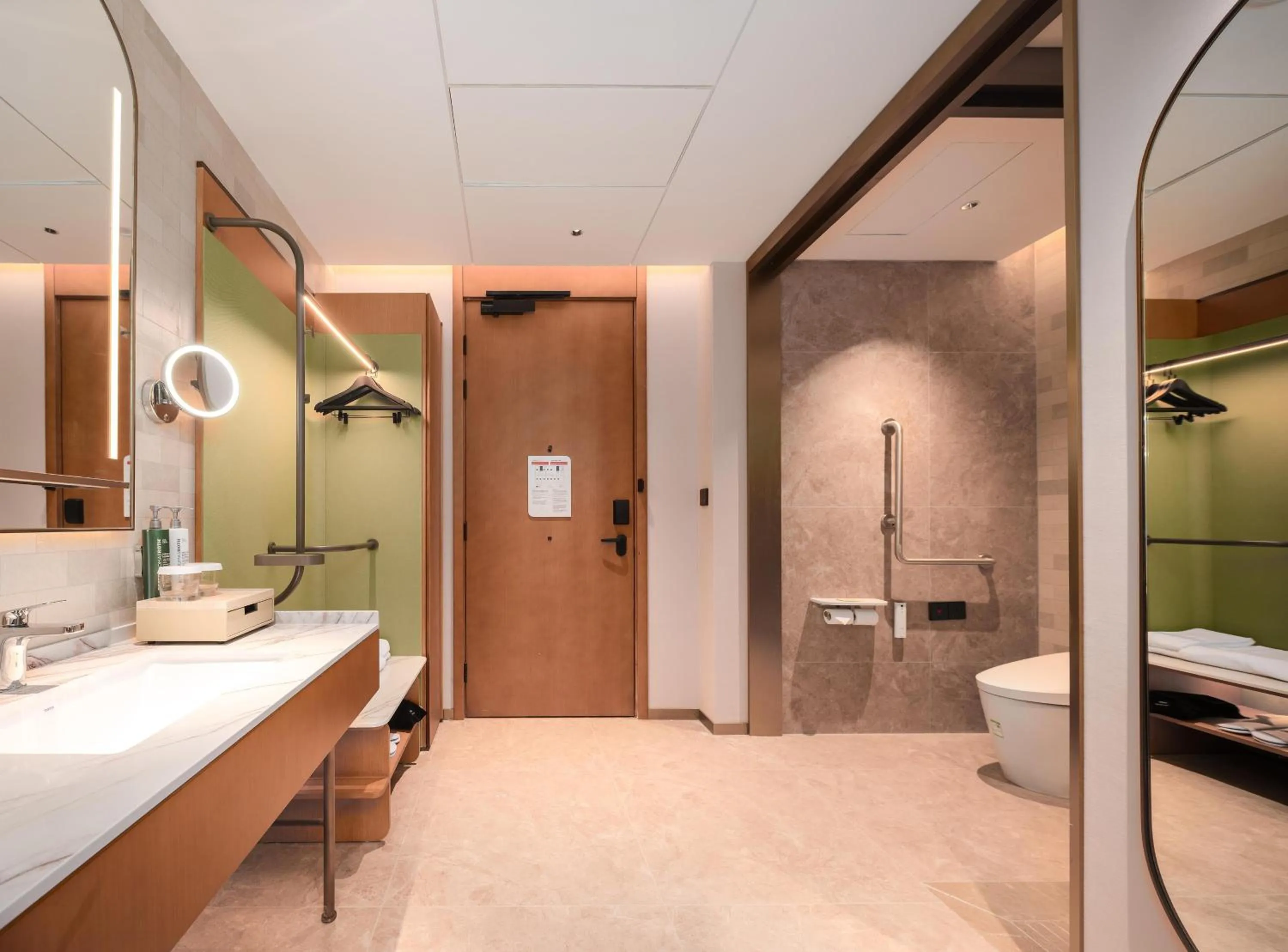 Bathroom in Hilton Garden Inn Chengdu East Railway Station