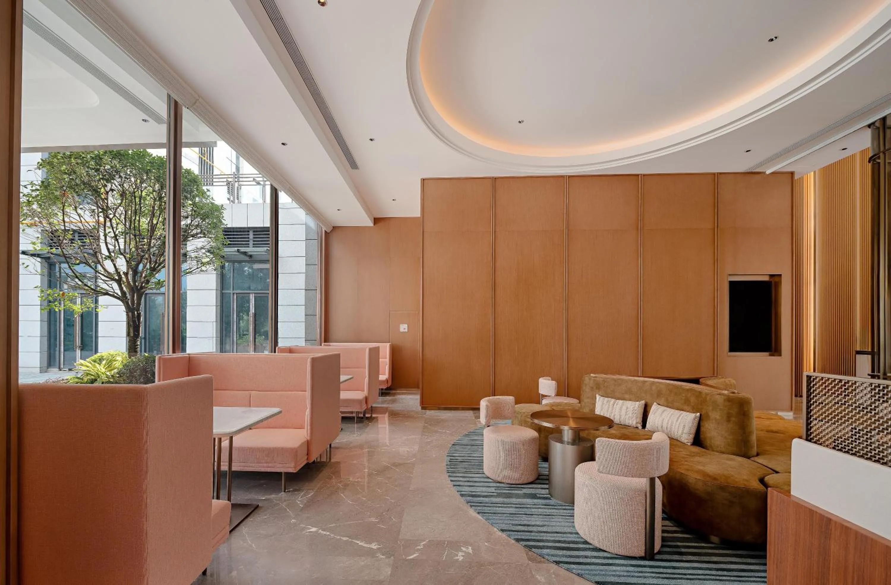 Lobby or reception in Hilton Garden Inn Chengdu East Railway Station