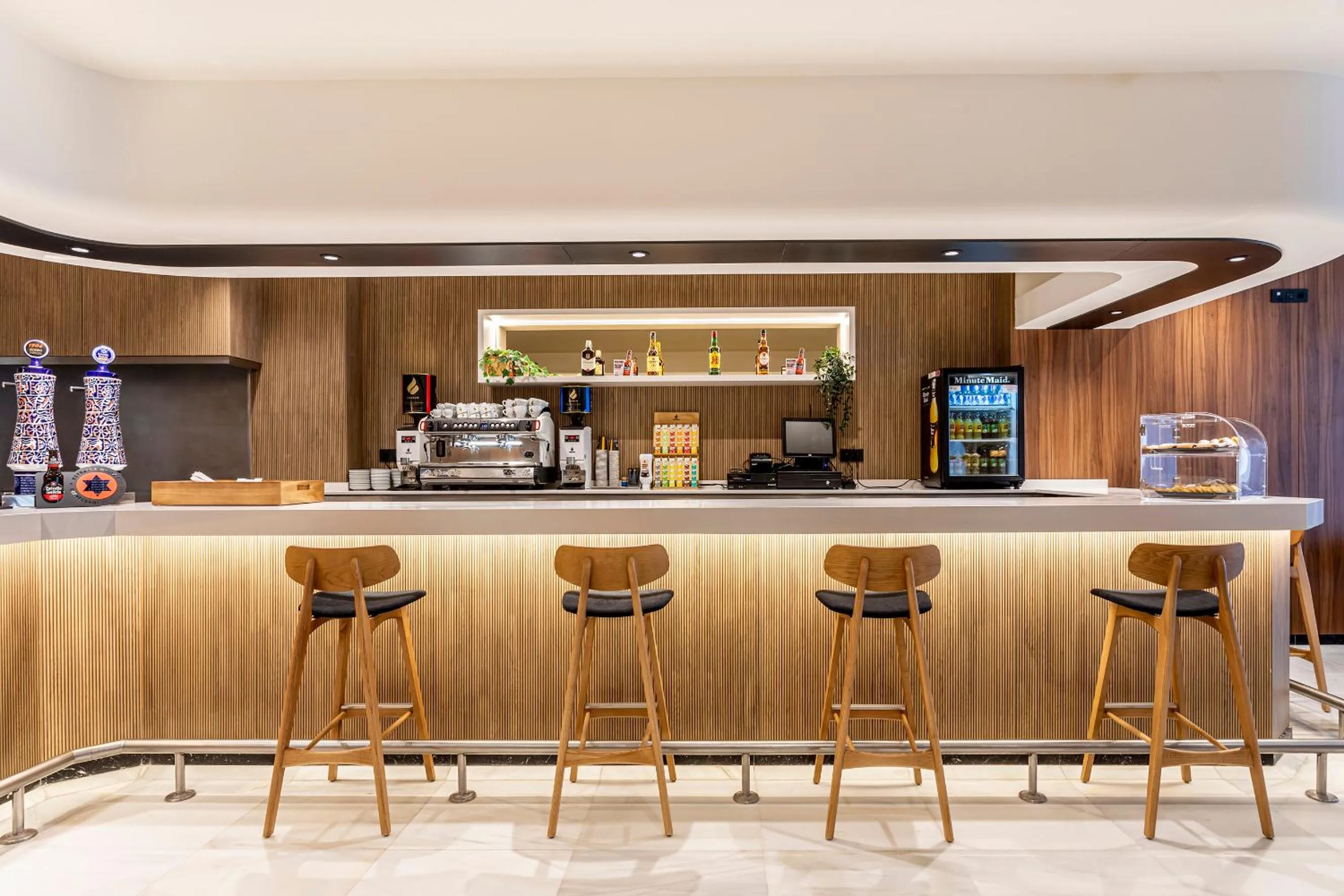 Restaurant/places to eat in B48 Valencia Feria