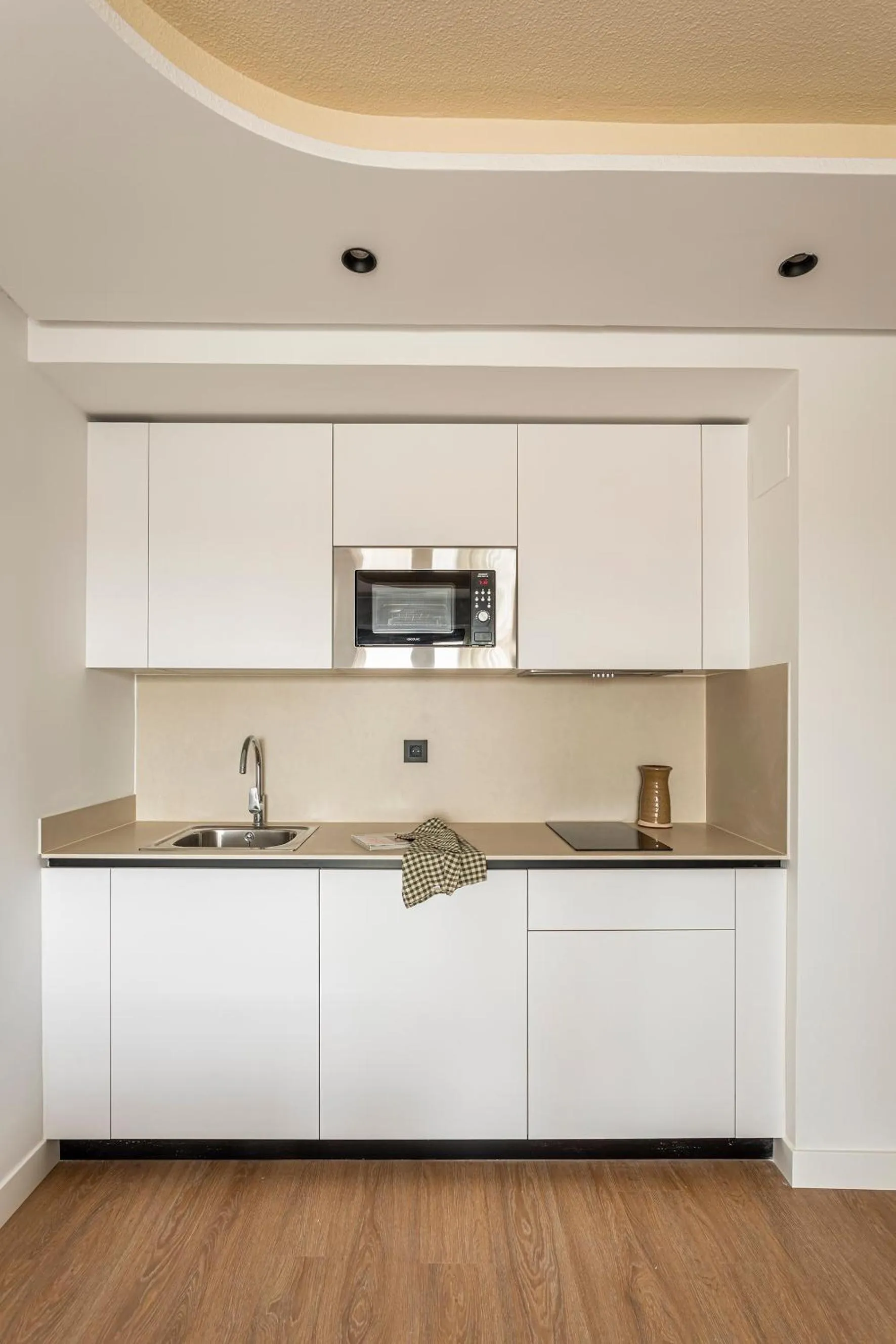 Kitchen or kitchenette in B48 Valencia Feria