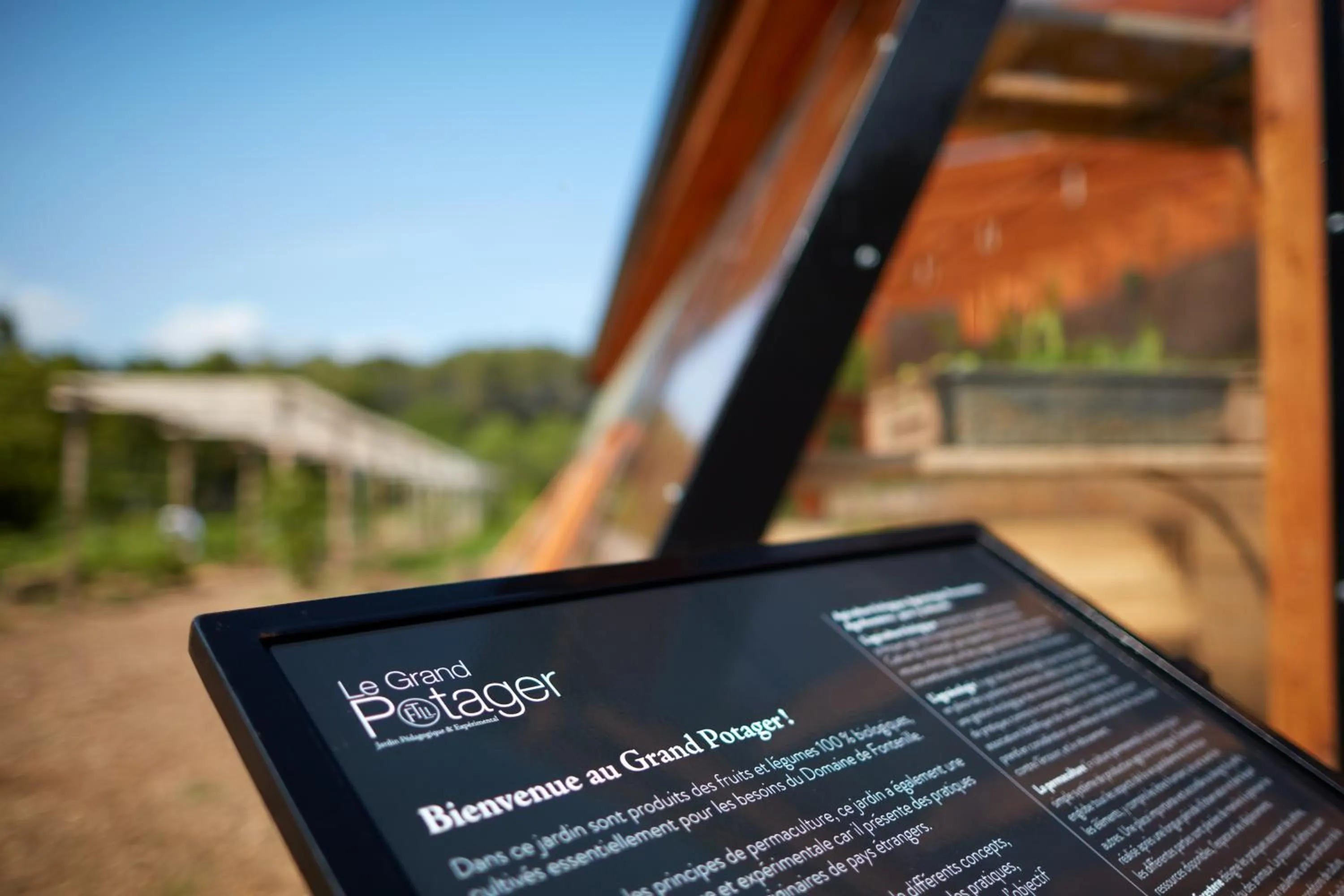 Entertainment in Domaine de Fontenille