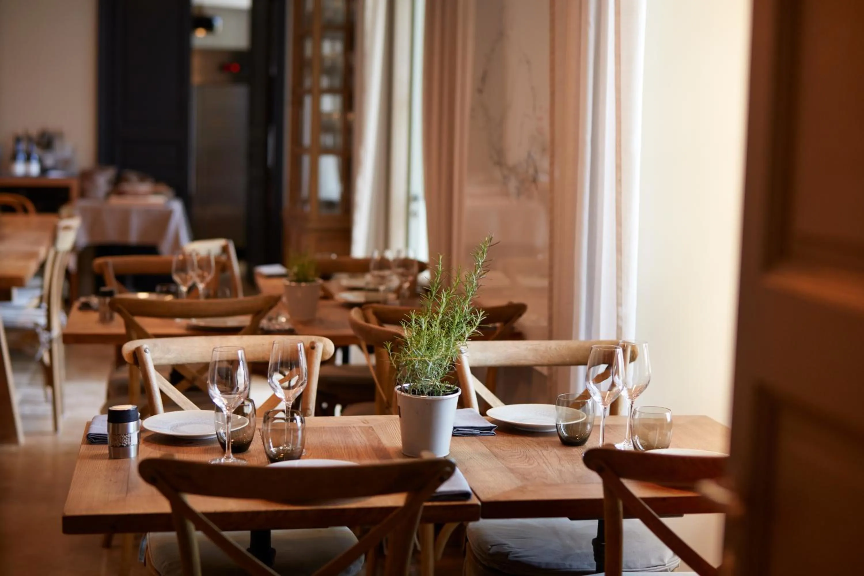 Restaurant/places to eat in Domaine de Fontenille