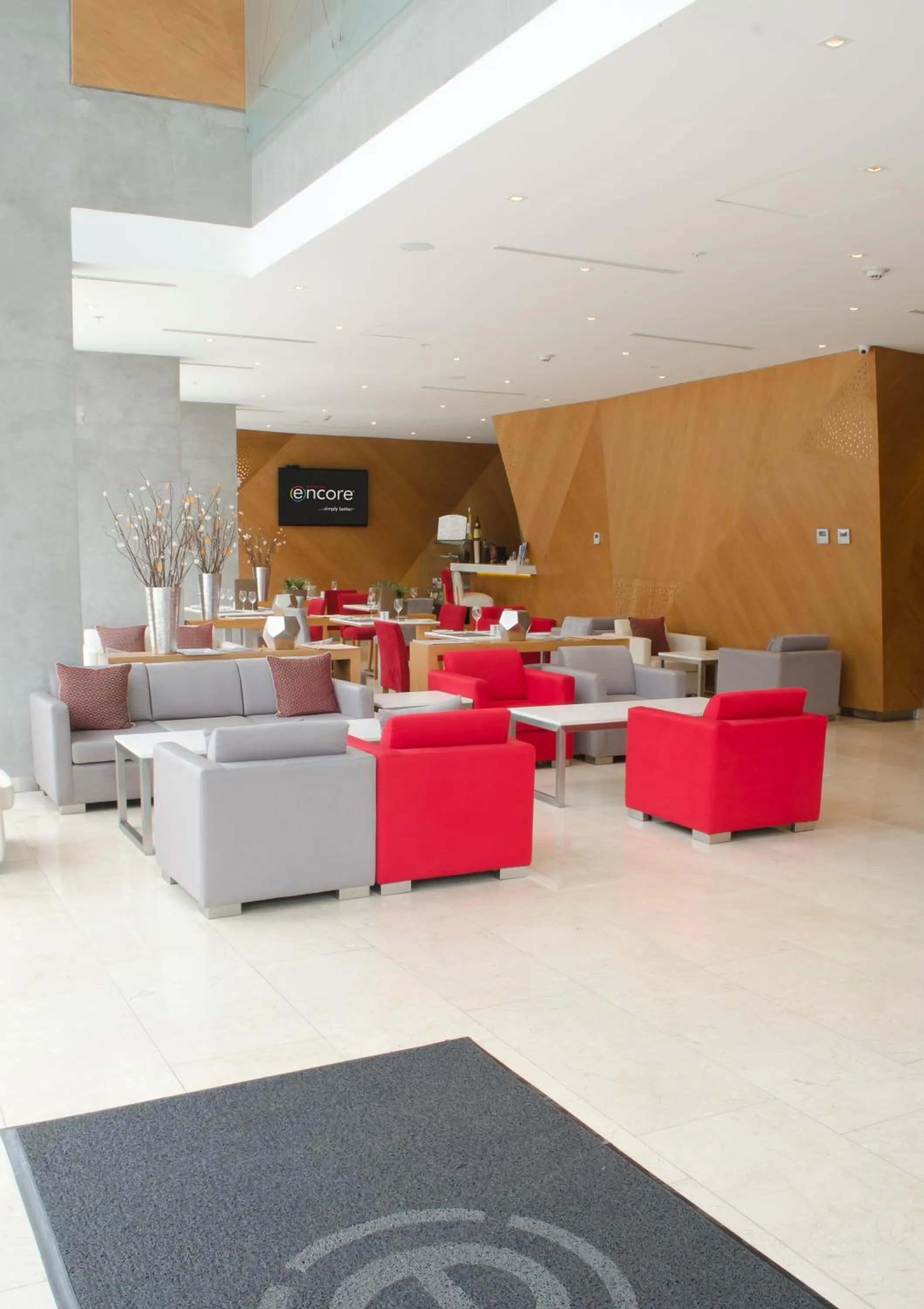 Lobby or reception in Ramada Encore by Wyndham Lima San Isidro