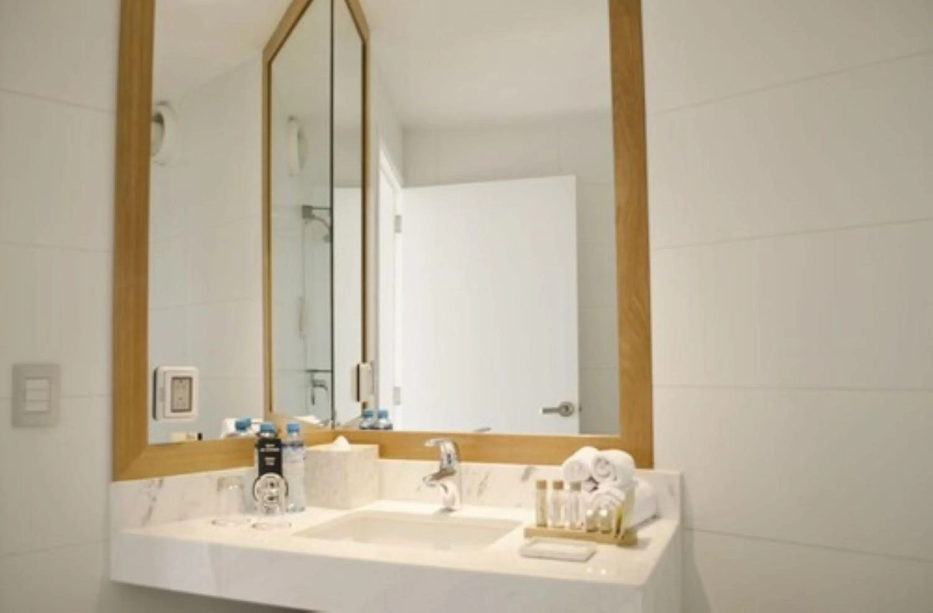 Bathroom in Ramada Encore by Wyndham Lima San Isidro