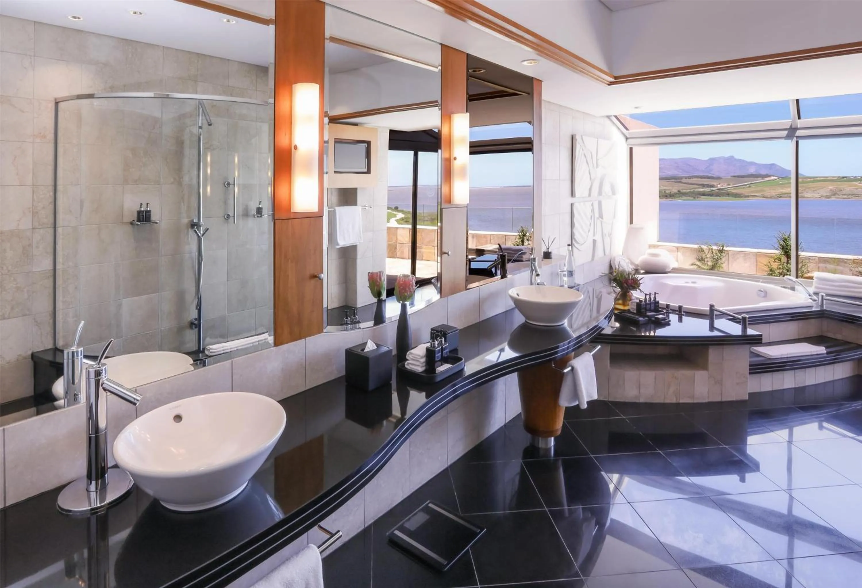 Shower in Arabella Hotel, Golf and Spa