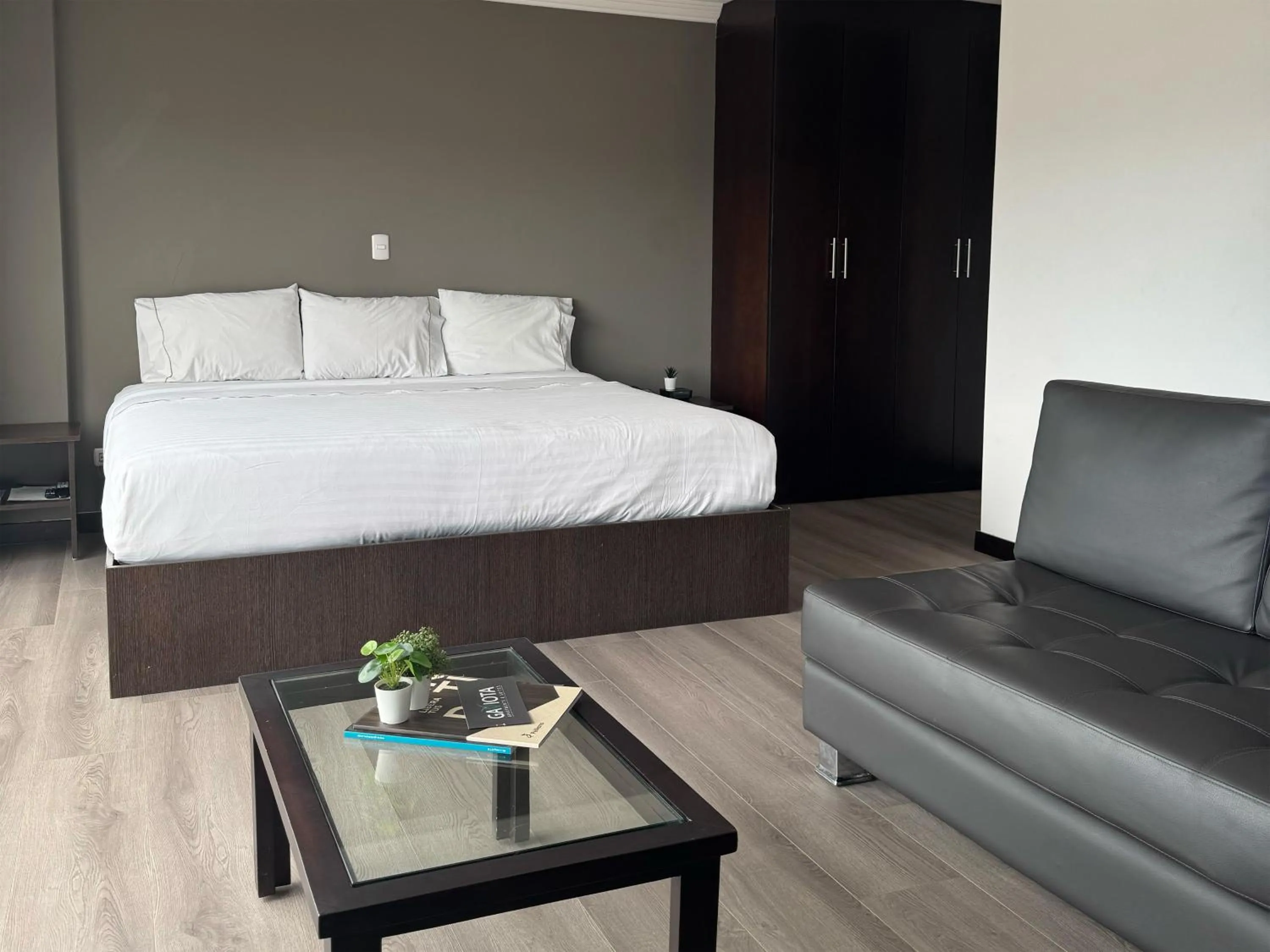 Bed in Gaviota Apartments & Suites