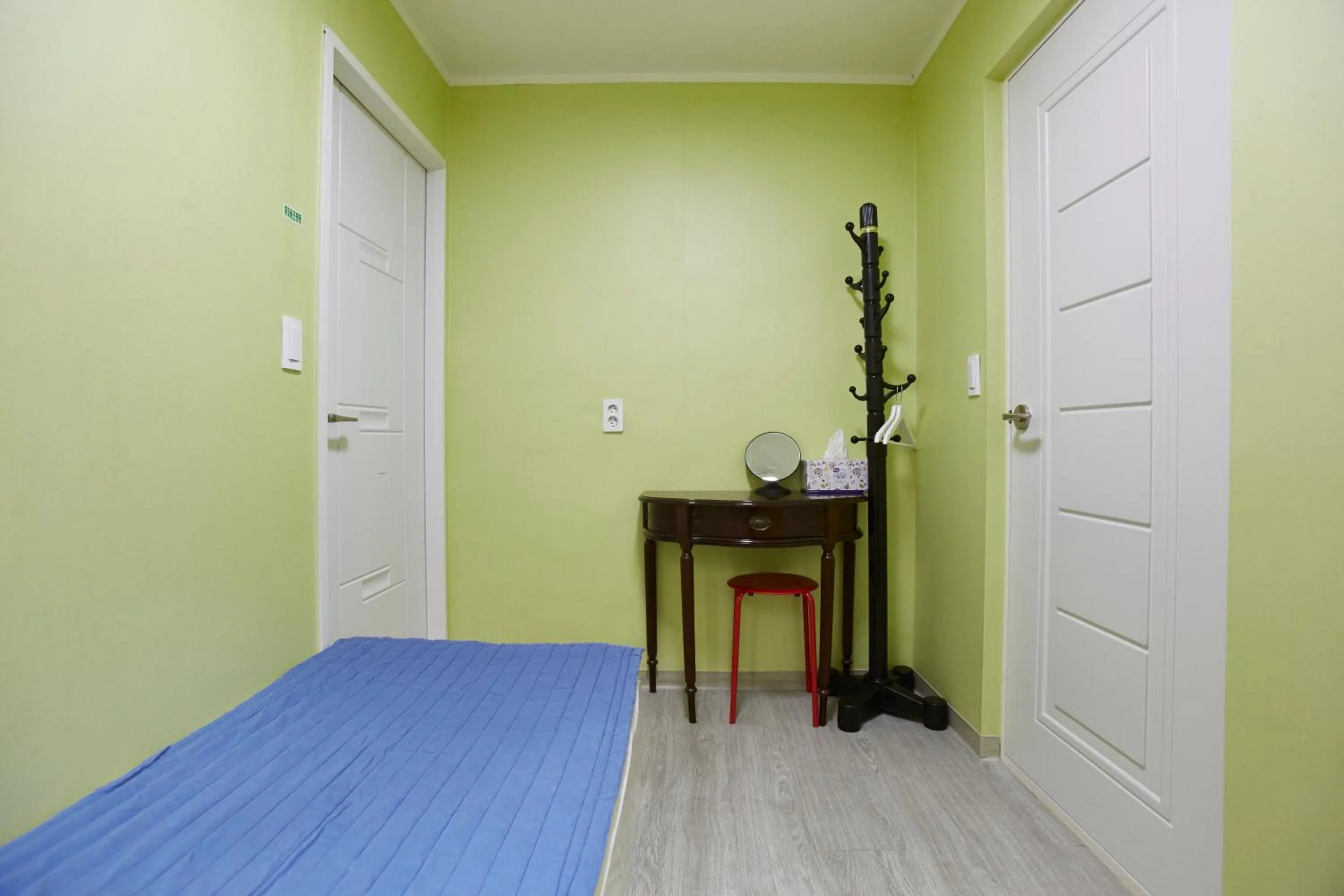 Bedroom, Bed in Hans House