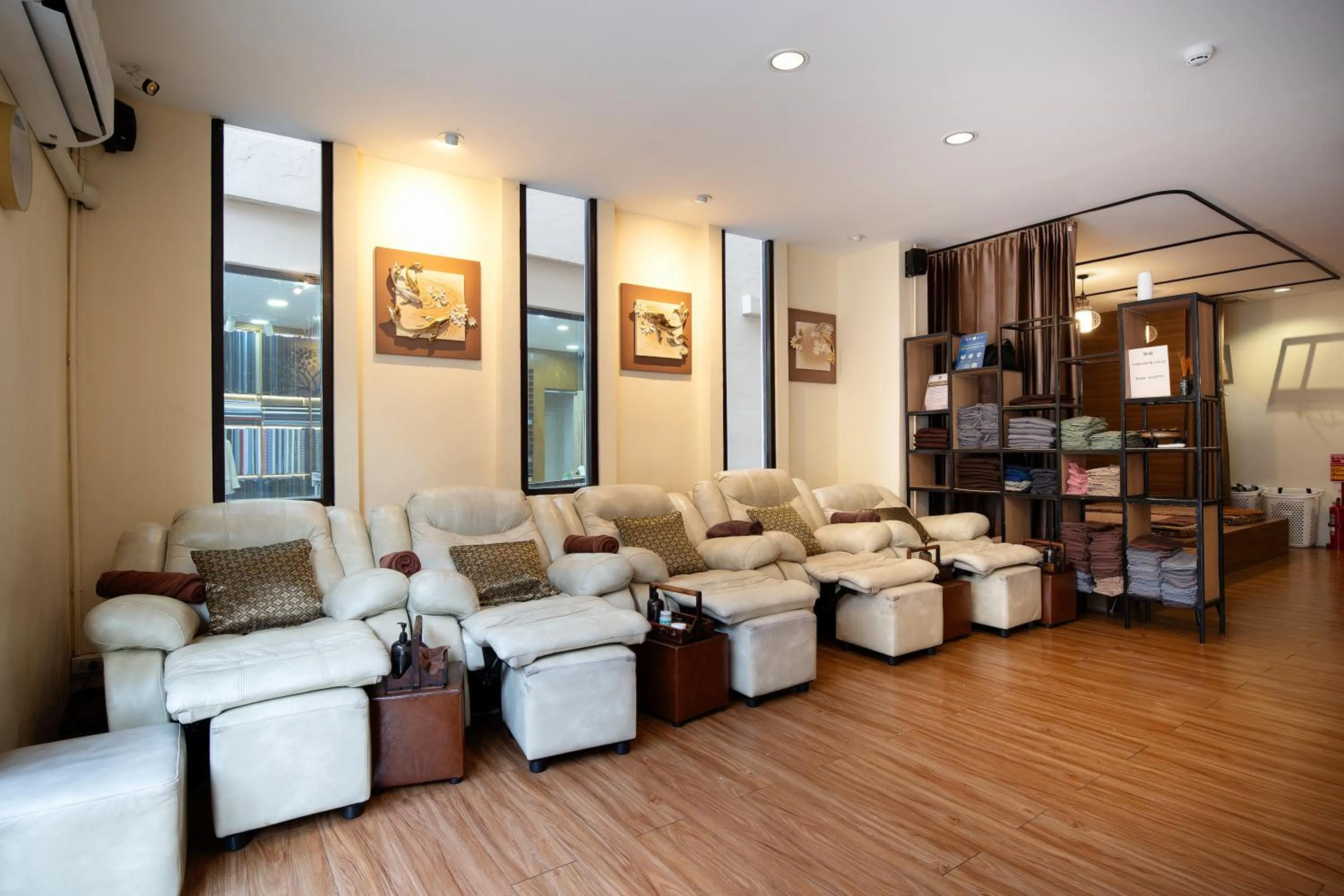 Massage in Dewan Bangkok