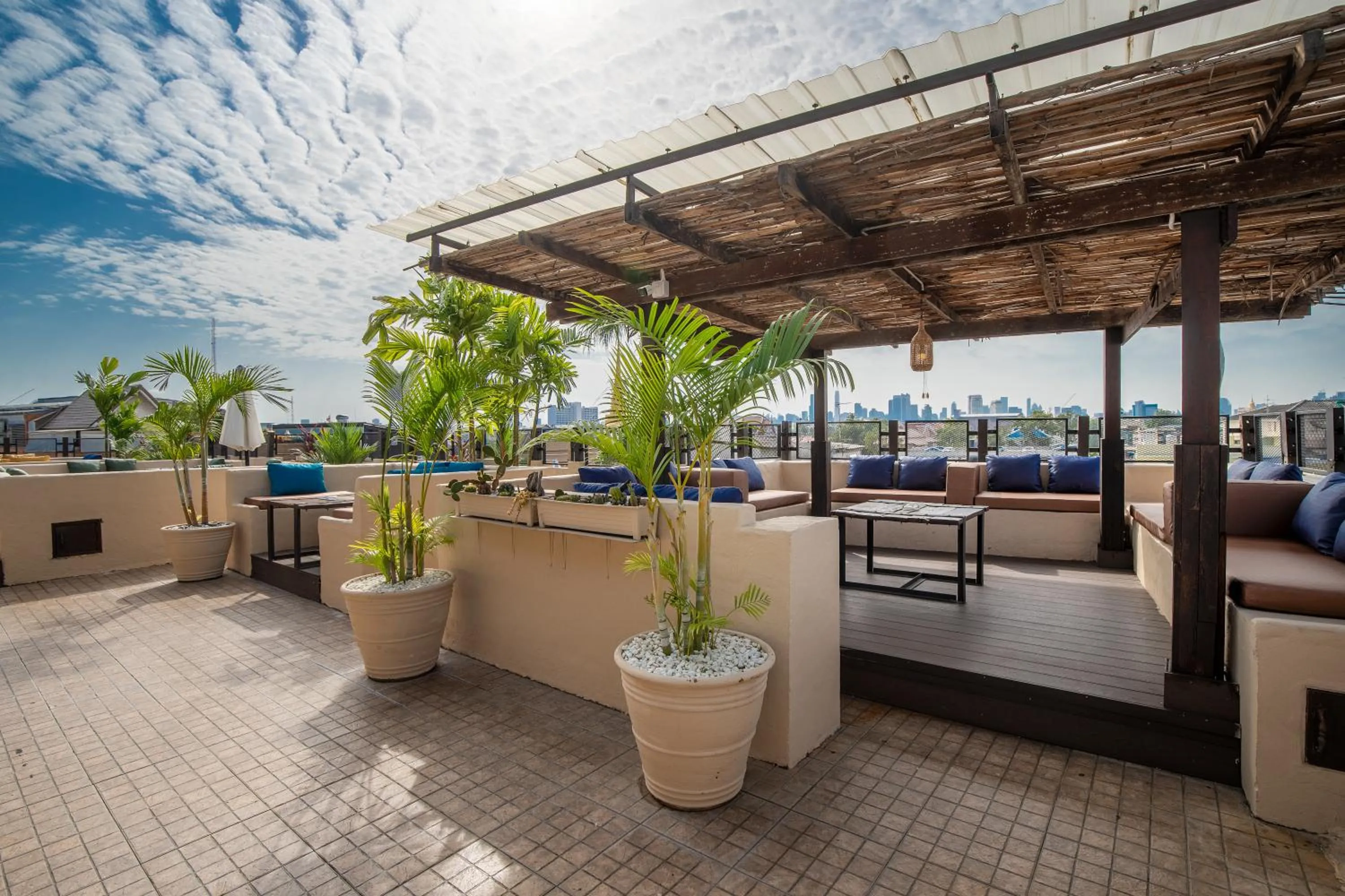 Day in Dewan Bangkok