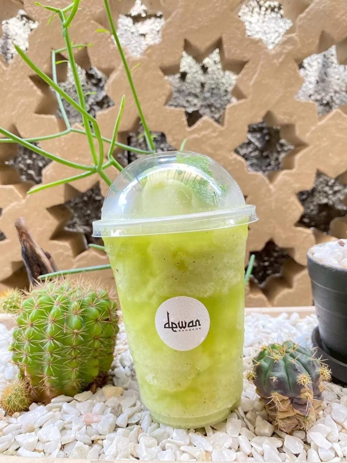 Food and drinks in Dewan Bangkok