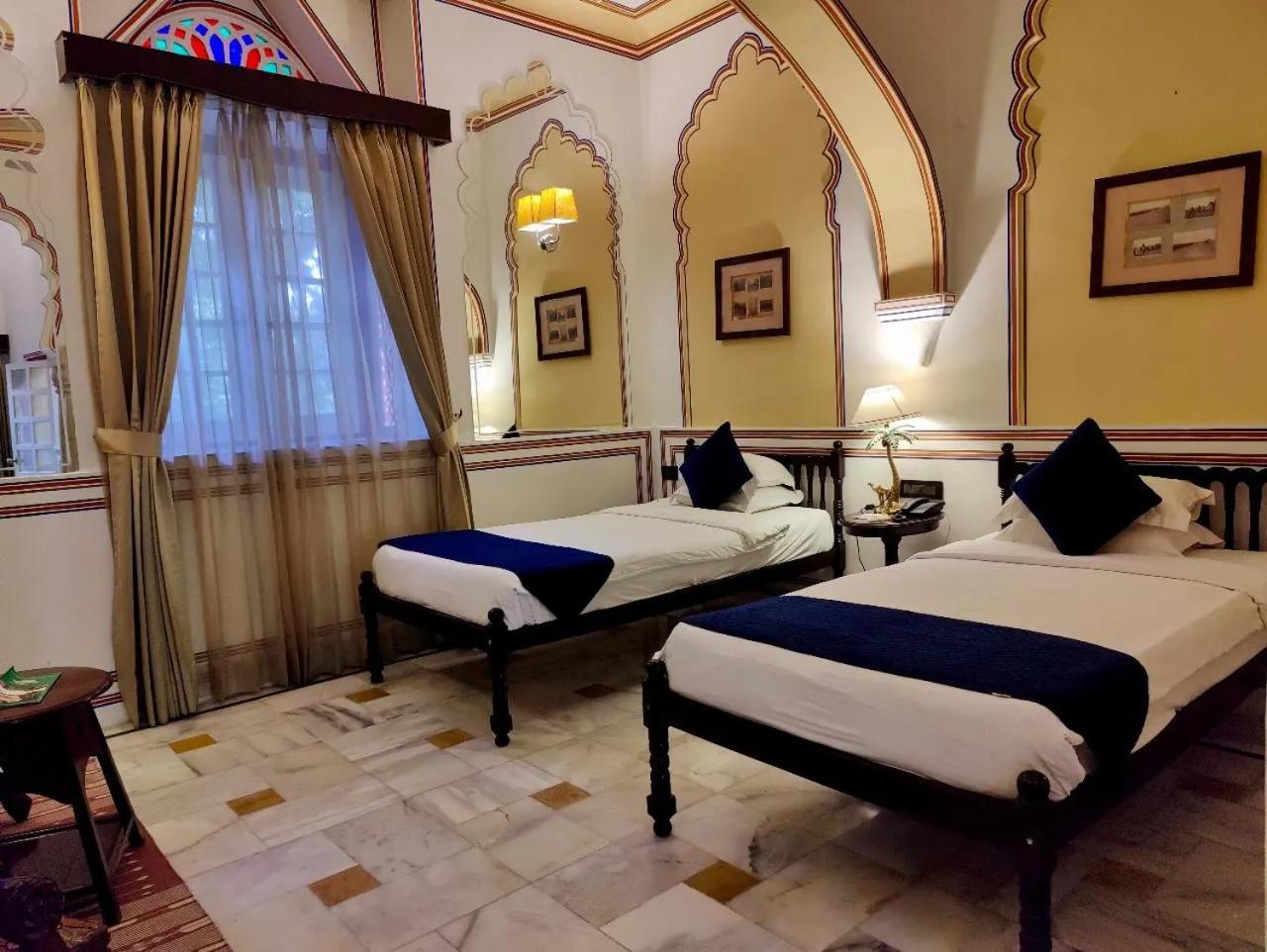 Bedroom, Bed in Hotel Narain Niwas Palace