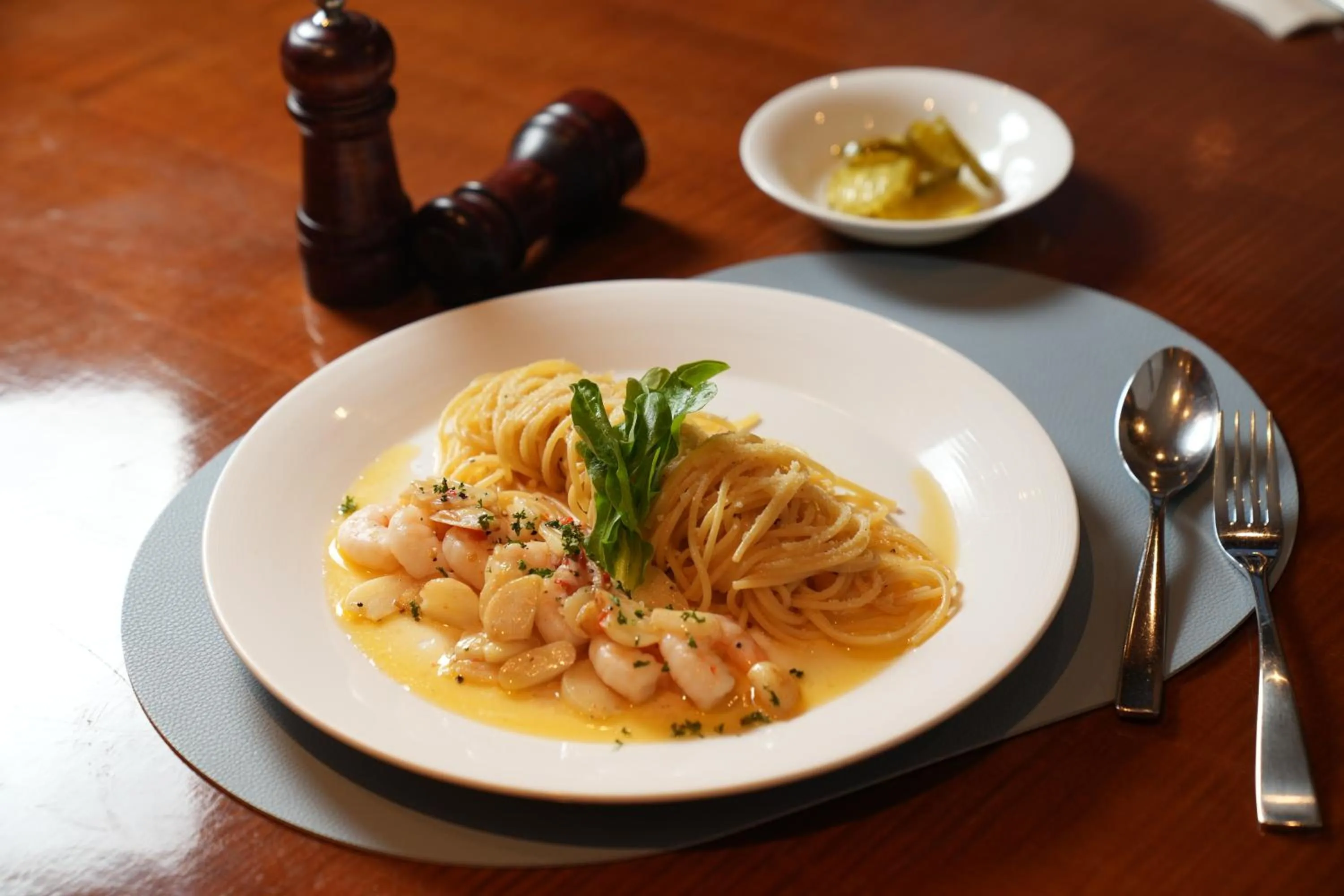 Restaurant/places to eat in Crown Park Hotel Seoul Myeongdong