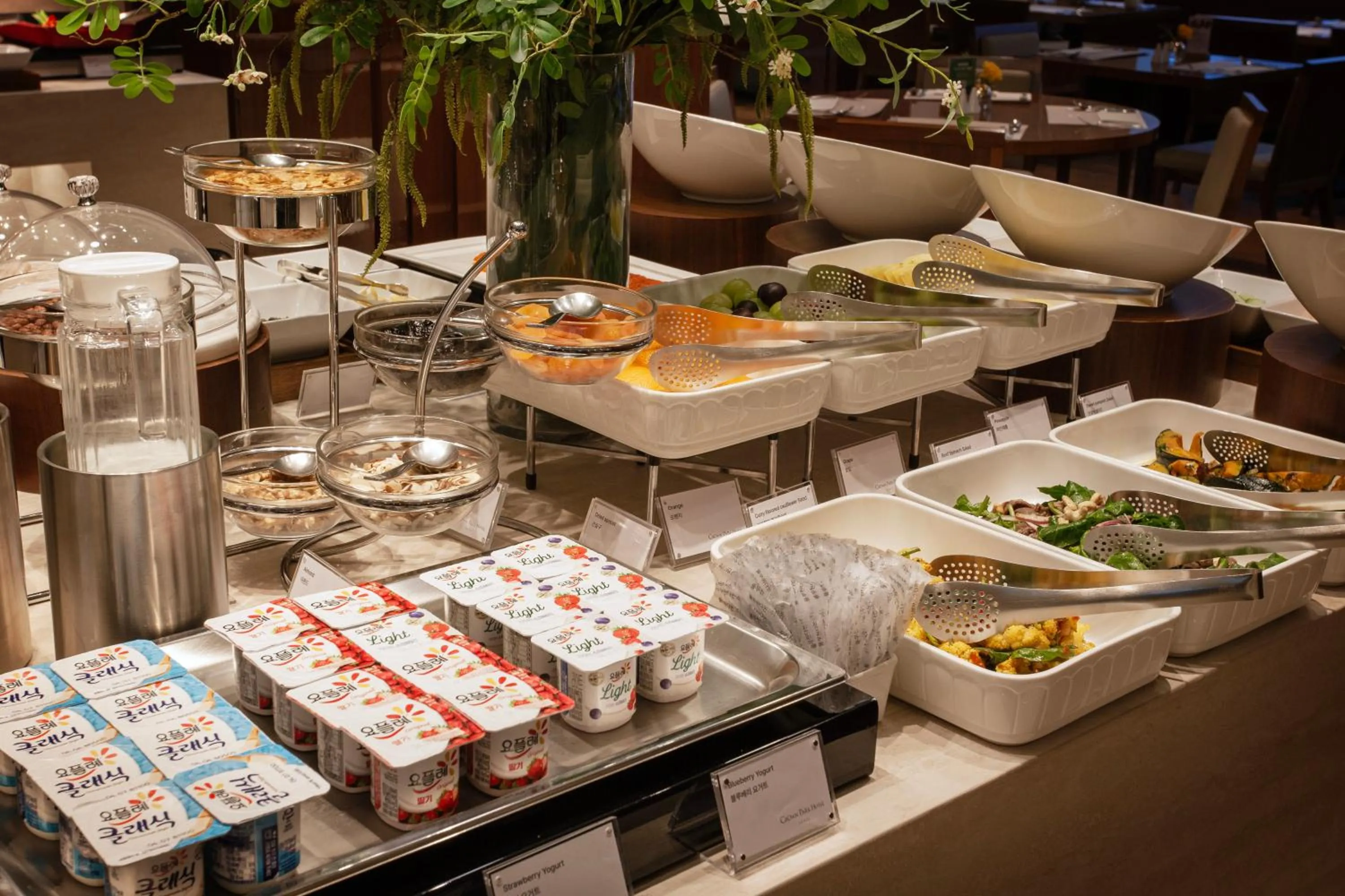 Breakfast in Crown Park Hotel Seoul Myeongdong