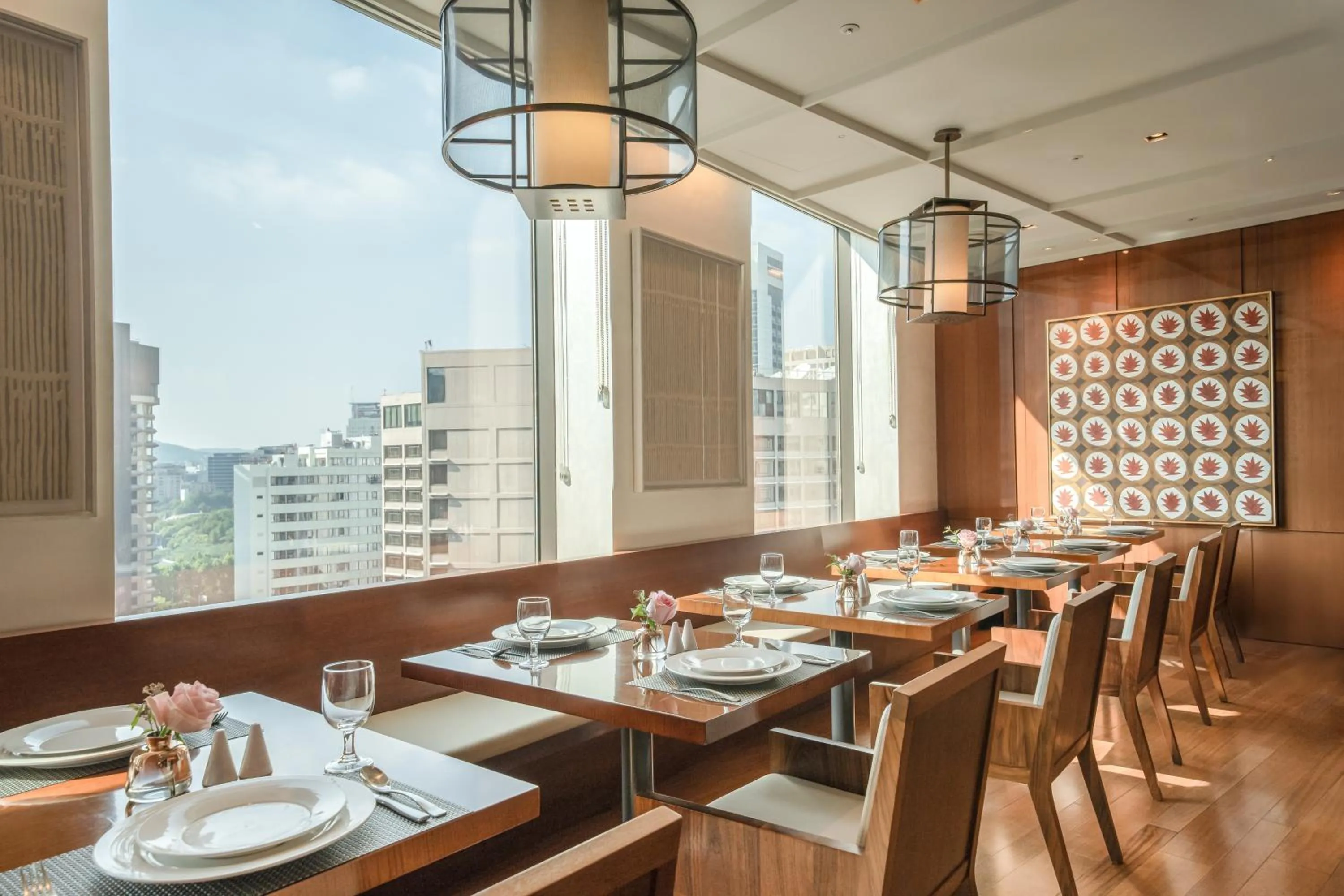 Restaurant/places to eat in Crown Park Hotel Seoul Myeongdong