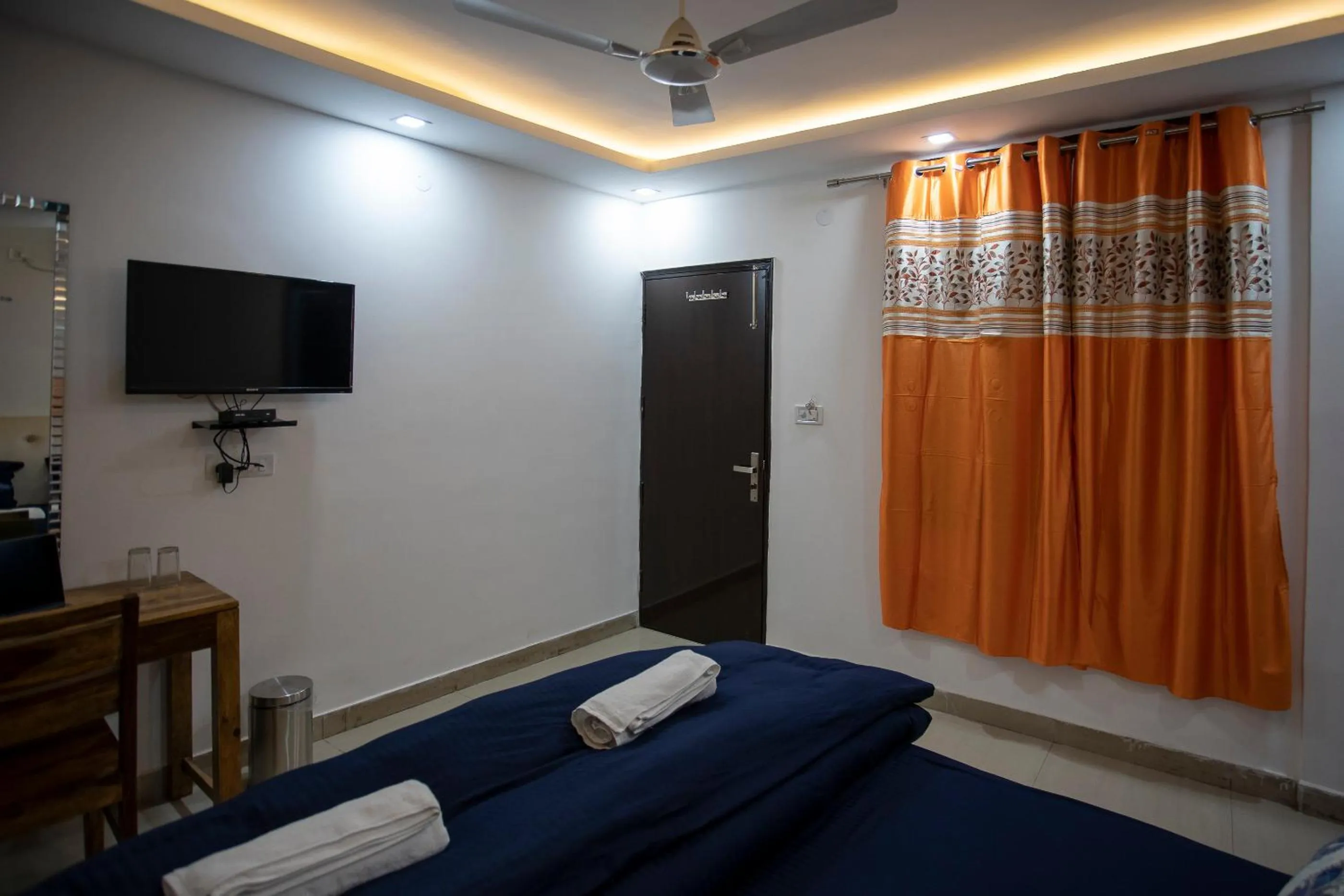 Photo of the whole room, Bed in Hotel Yes Boss International- Awarded Best Hotel 2025 in Budget Category