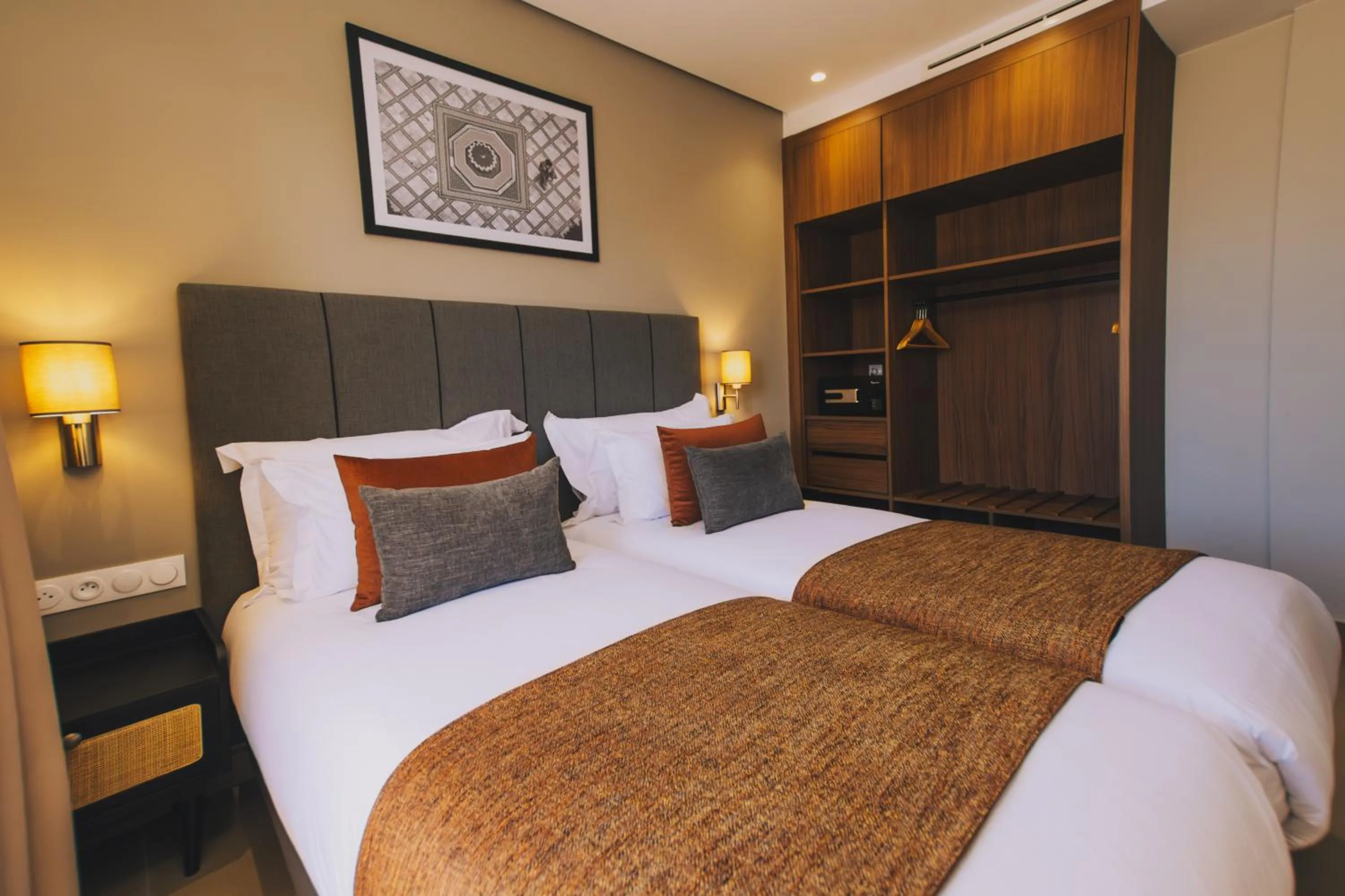 Bed in Dally Apart Hotel