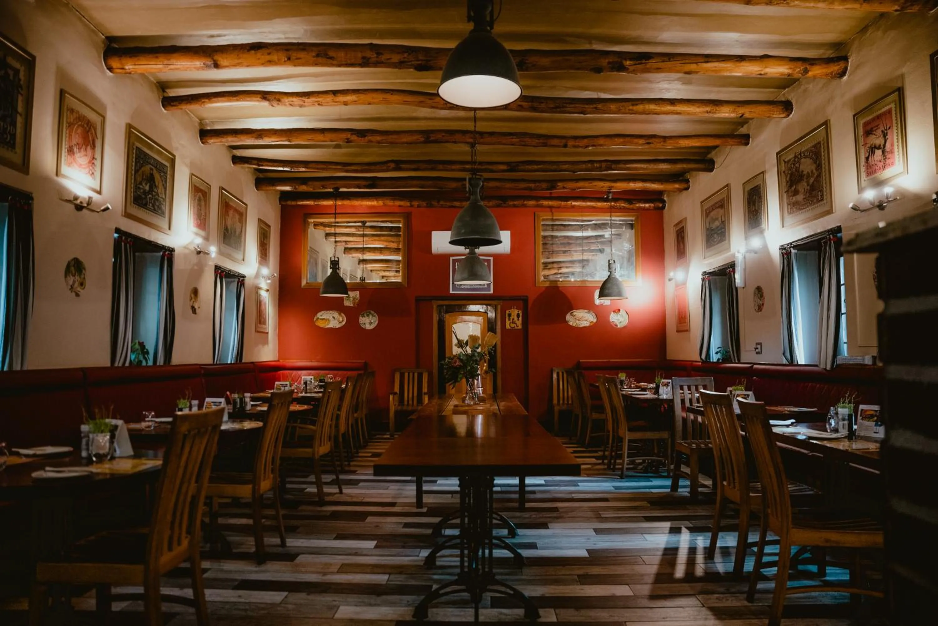 Restaurant/places to eat in The Stellenbosch Hotel