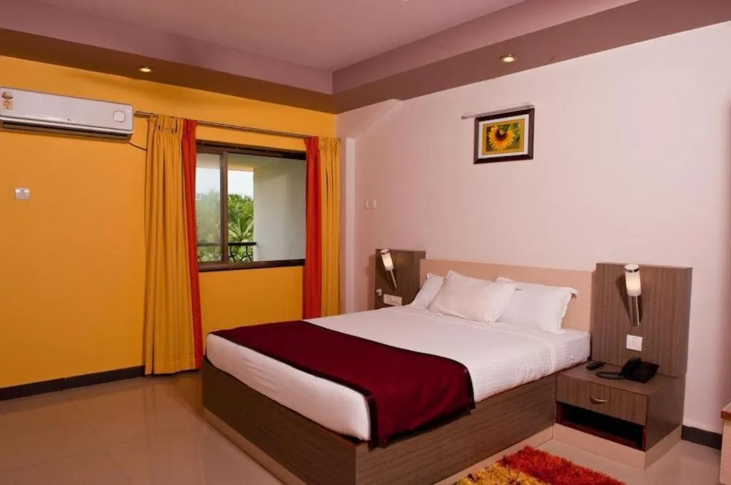 Bed in Hotel Colva Kinara