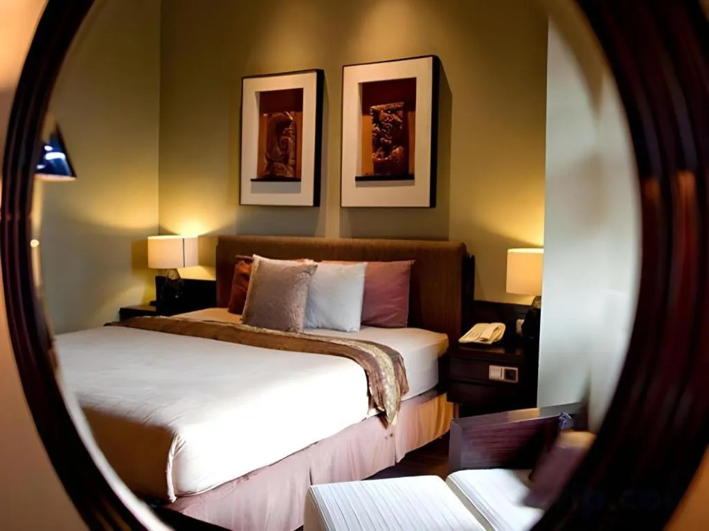 Bed in The Valley Resort Hotel