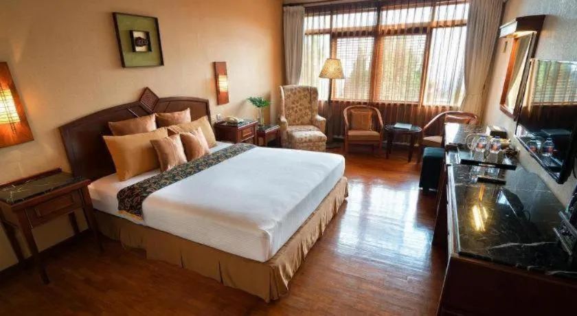 Bed in The Valley Resort Hotel