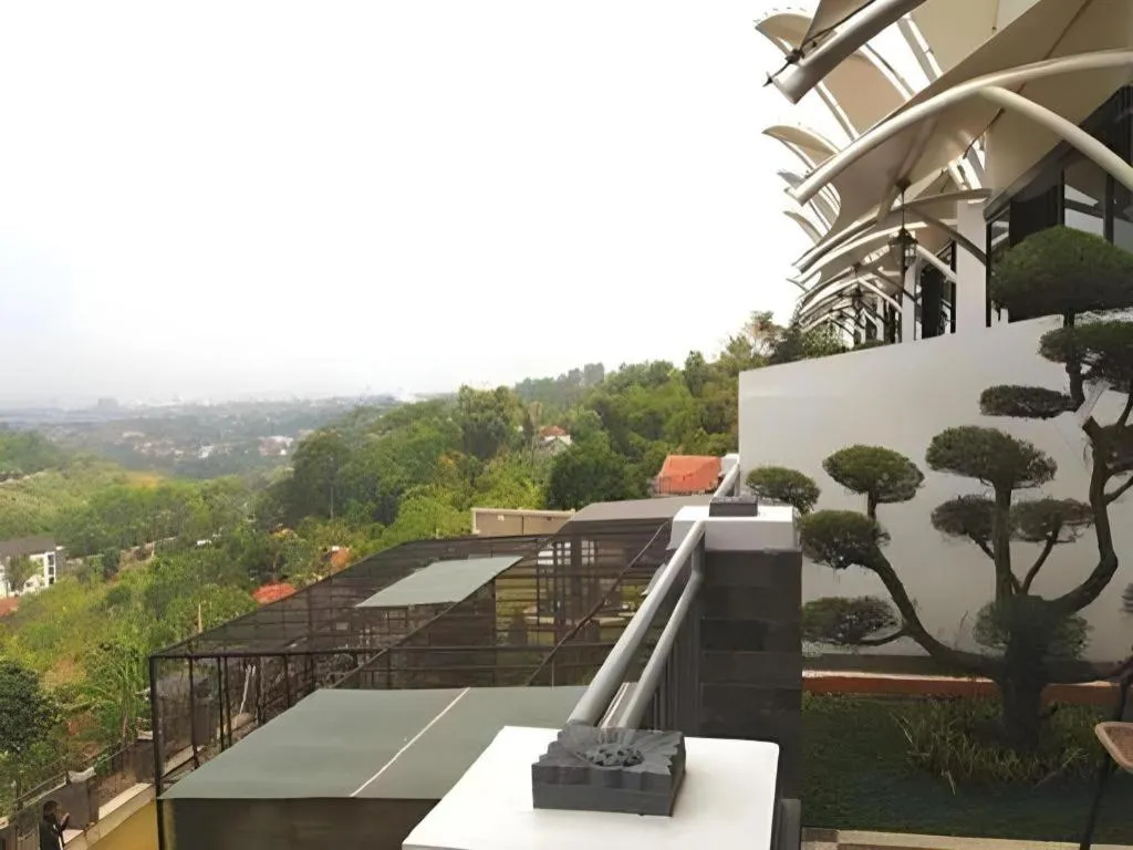 The Valley Resort Hotel