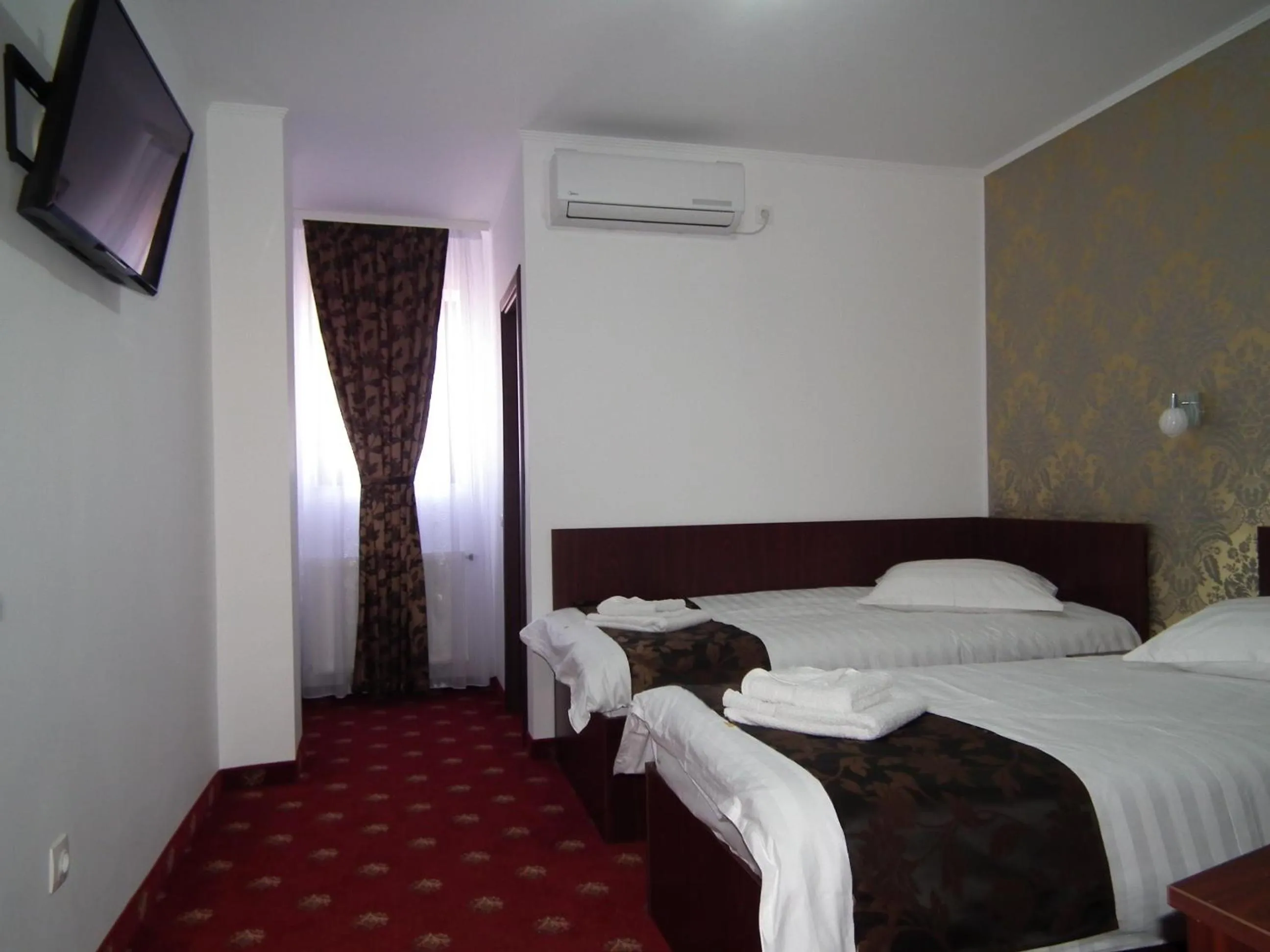 Photo of the whole room, Bed in Vila Queen Mary