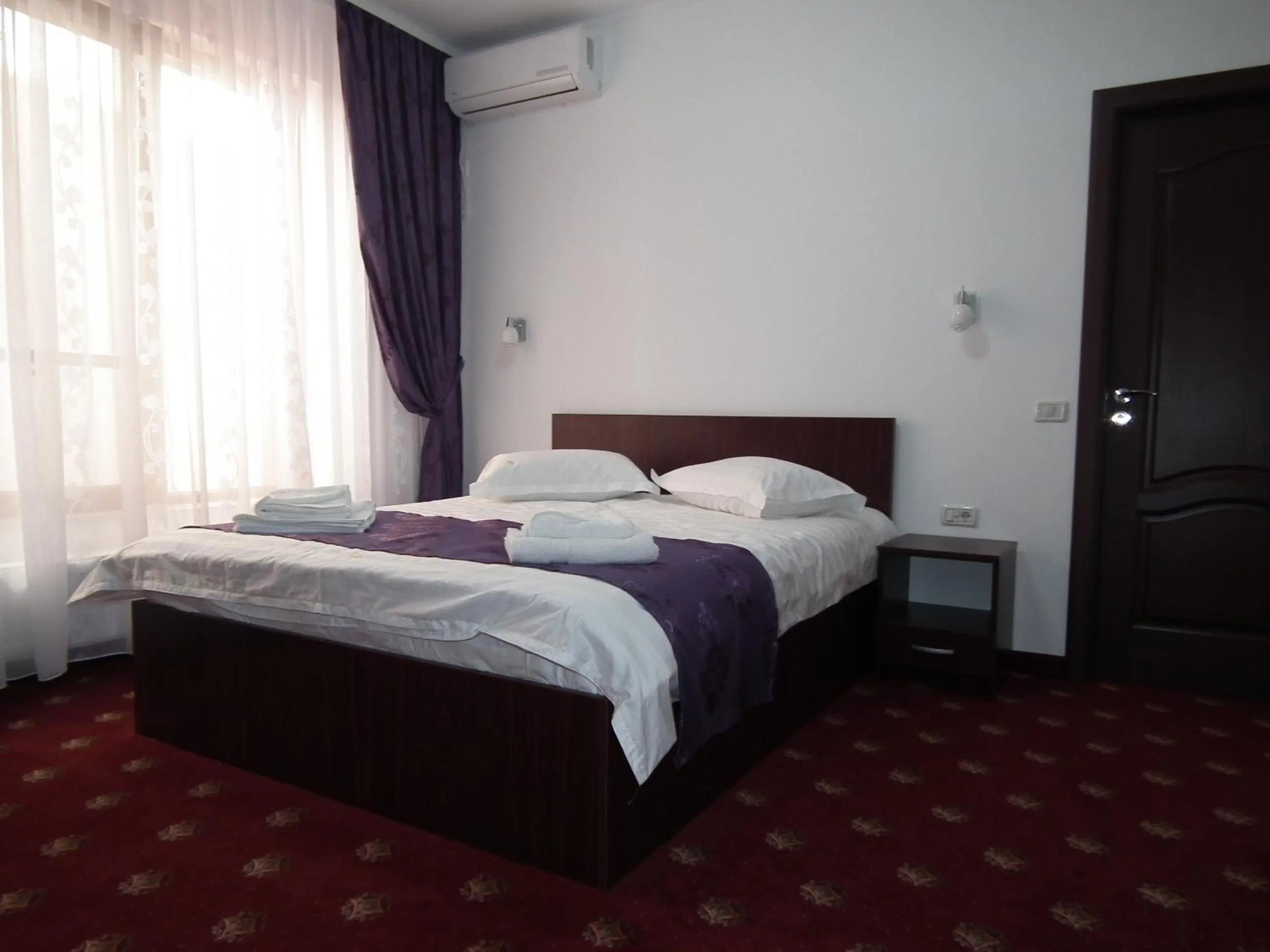 Photo of the whole room, Bed in Vila Queen Mary