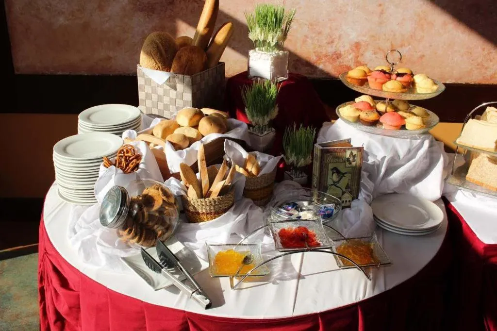 Vista Marina Hotel and Resort