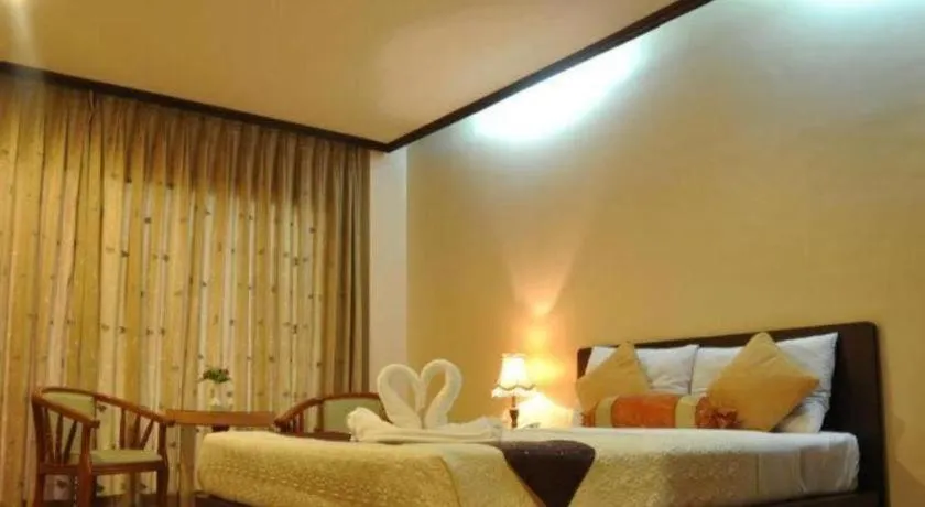 Bed in Vista Marina Hotel and Resort